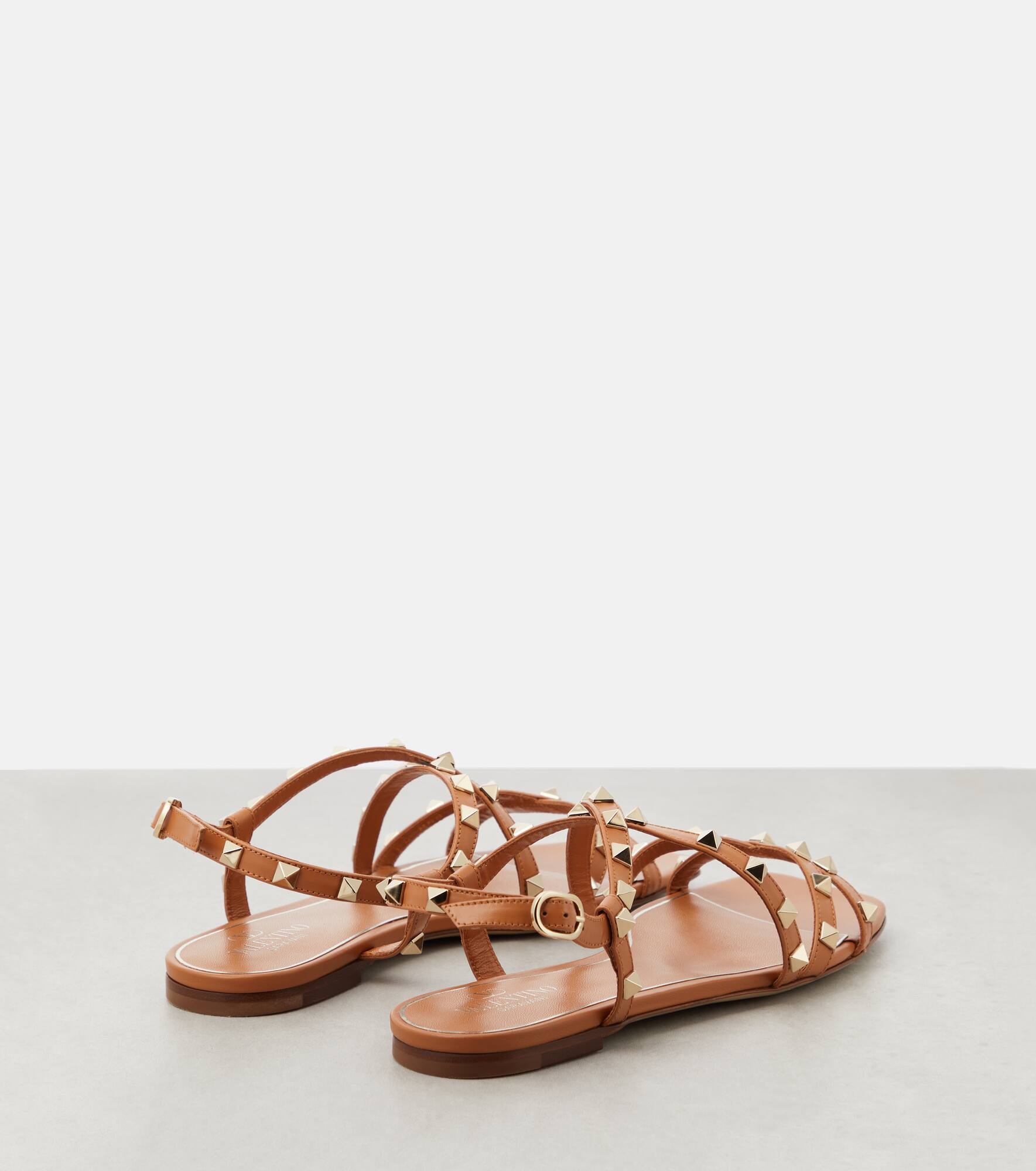 Rockstud leather sandals - 3