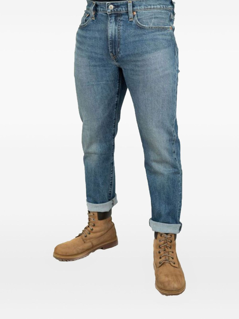 Levi's 5-pocket jeans outlook