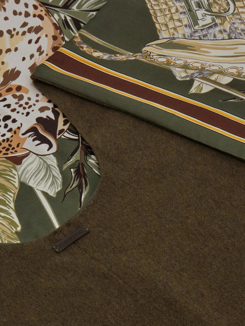 Ferragamo Feline Print Cashmere And Silk Reversible Cape 3