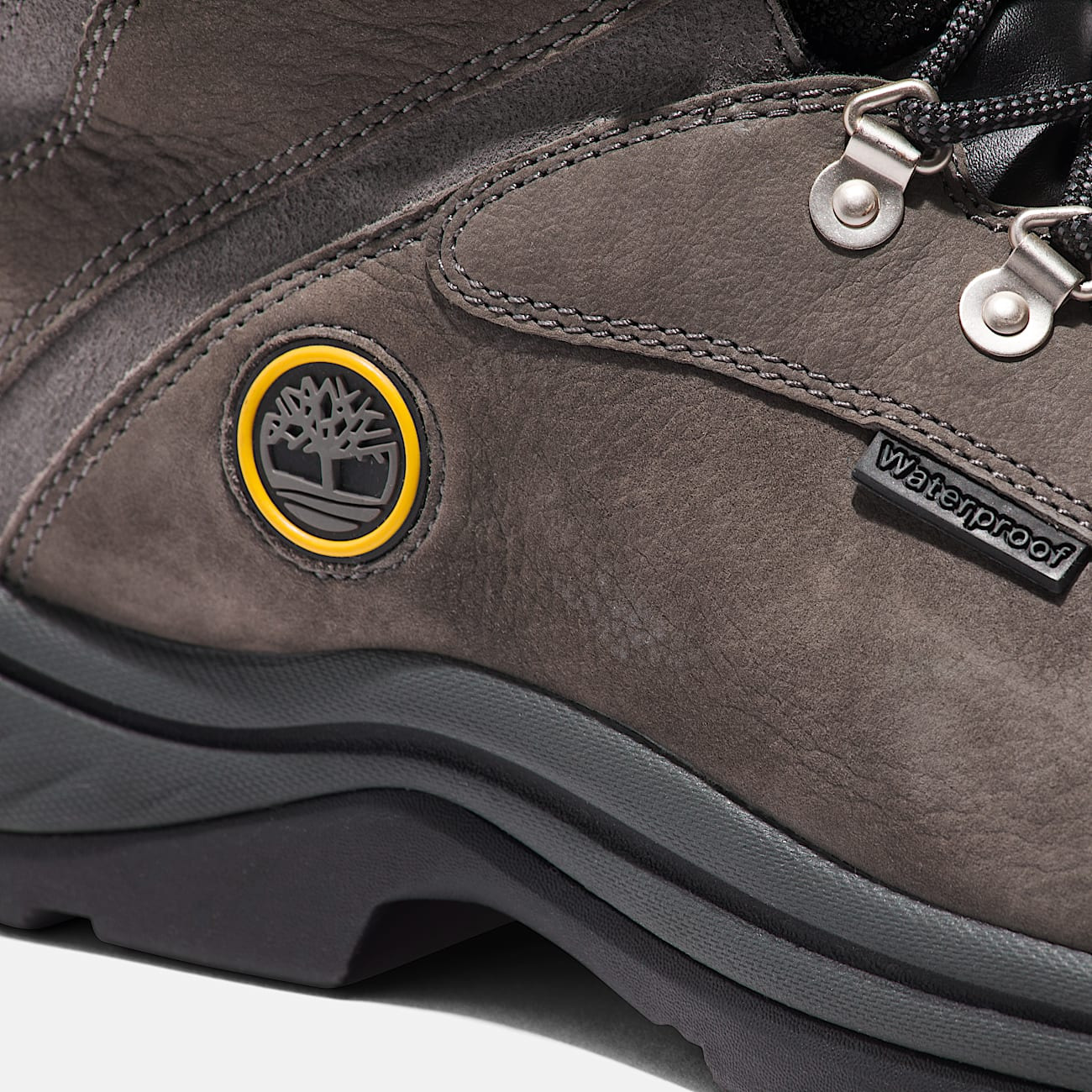 Men's White Ledge Waterproof Mid Hiker Boot - 7