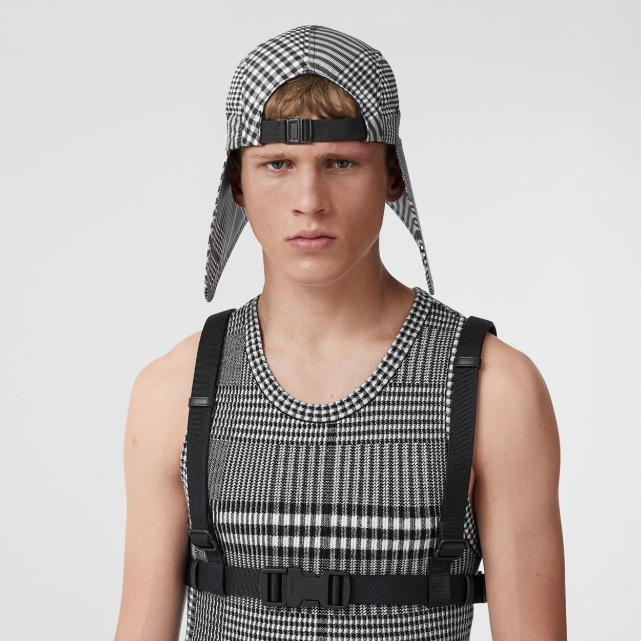 Logo Appliqué Check Bonnet Cap - 7
