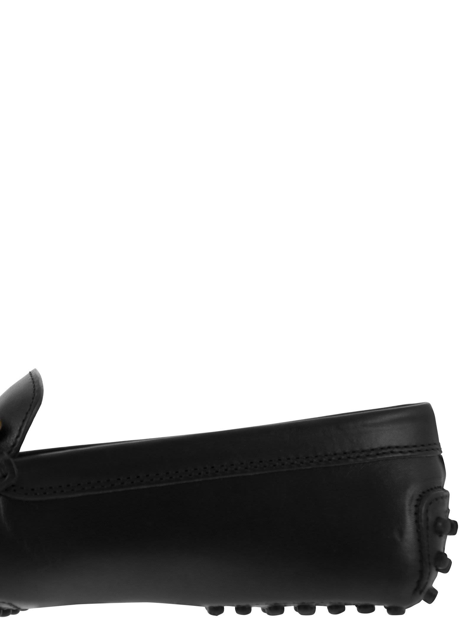 Tod's Women Moccasin With Metal Chain - 7