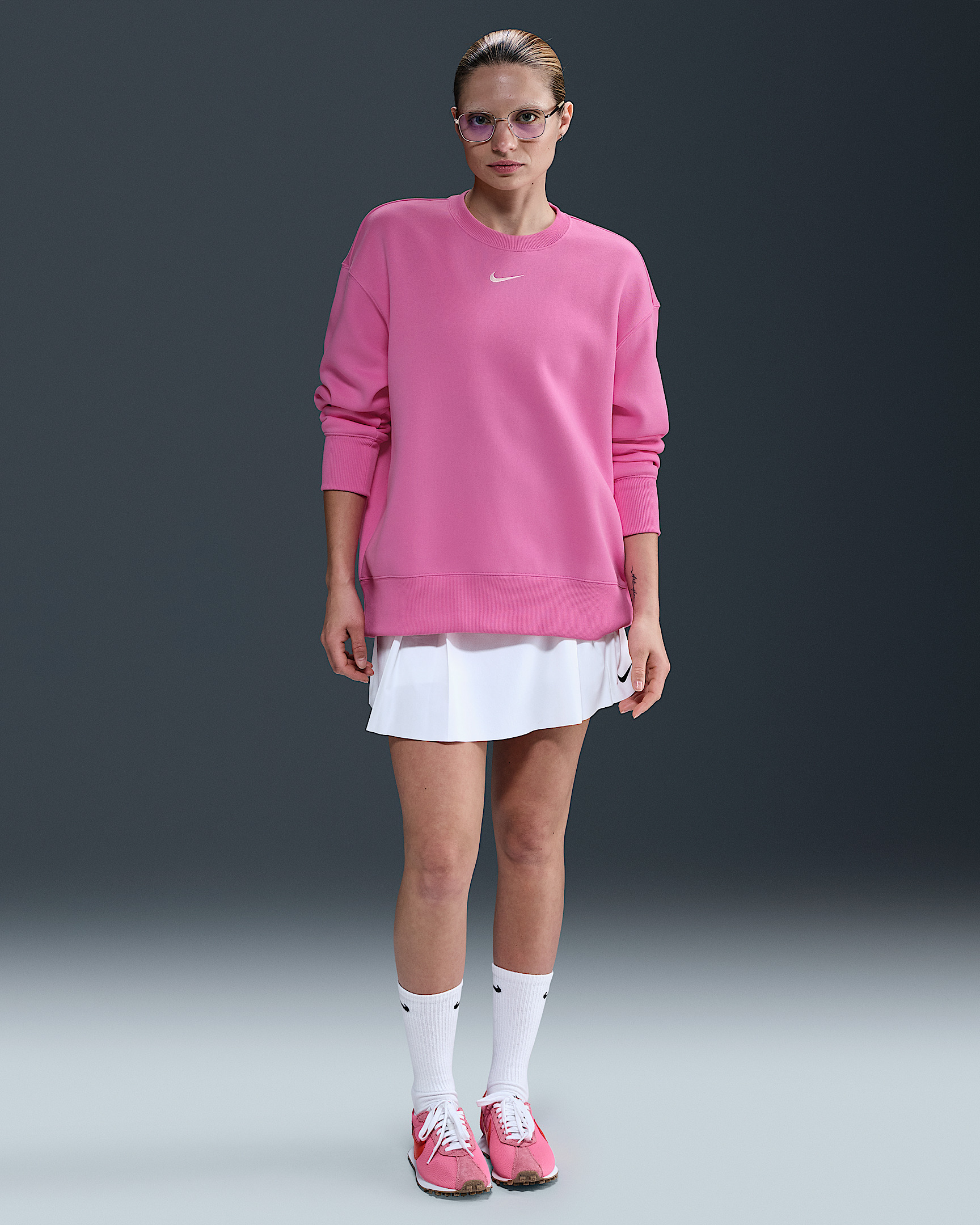 Nike Sportswear Phoenix Fleece Women's Oversized Crew-Neck Sweatshirt - 4