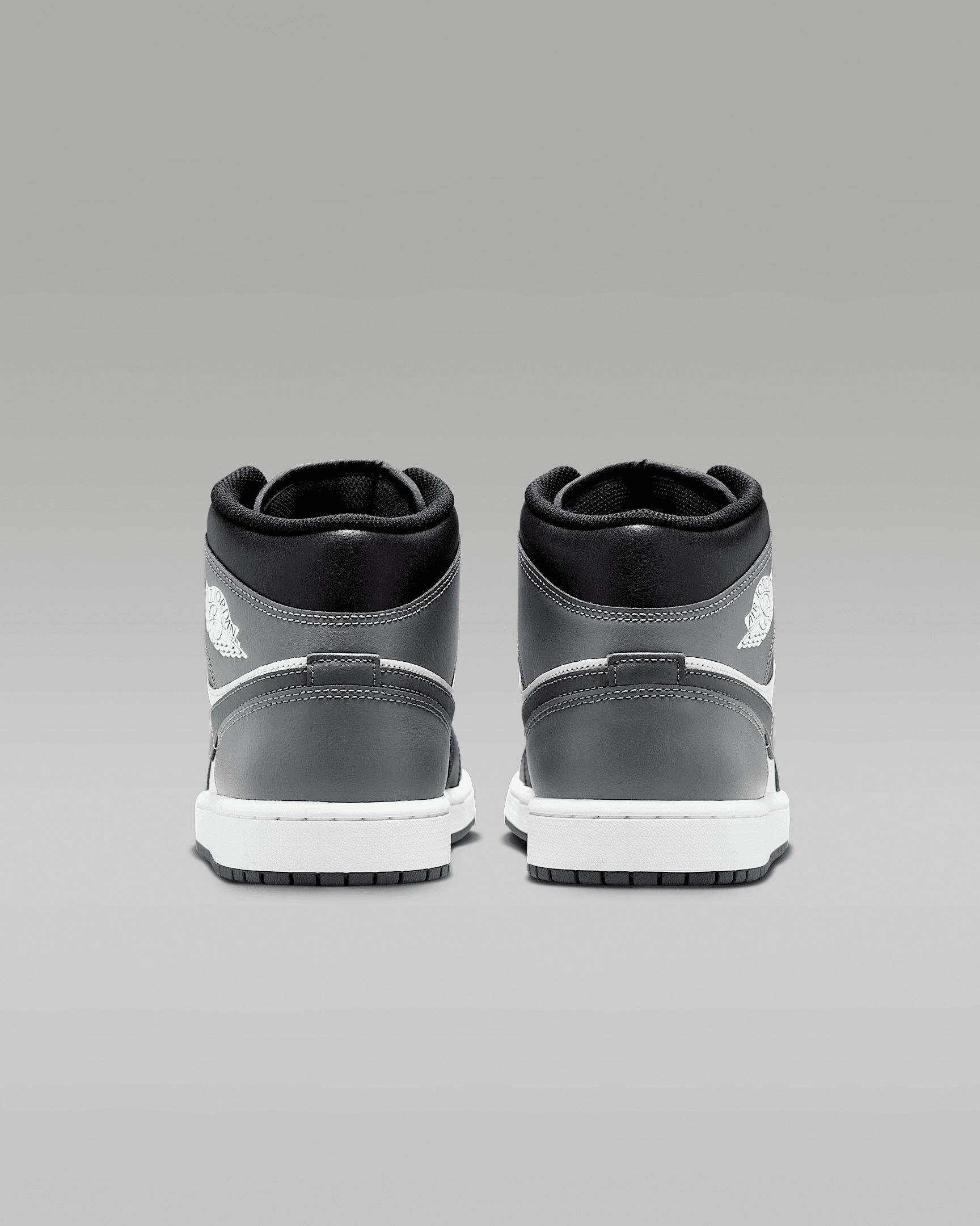 Air Jordan 1 Mid Men's Shoes - 6