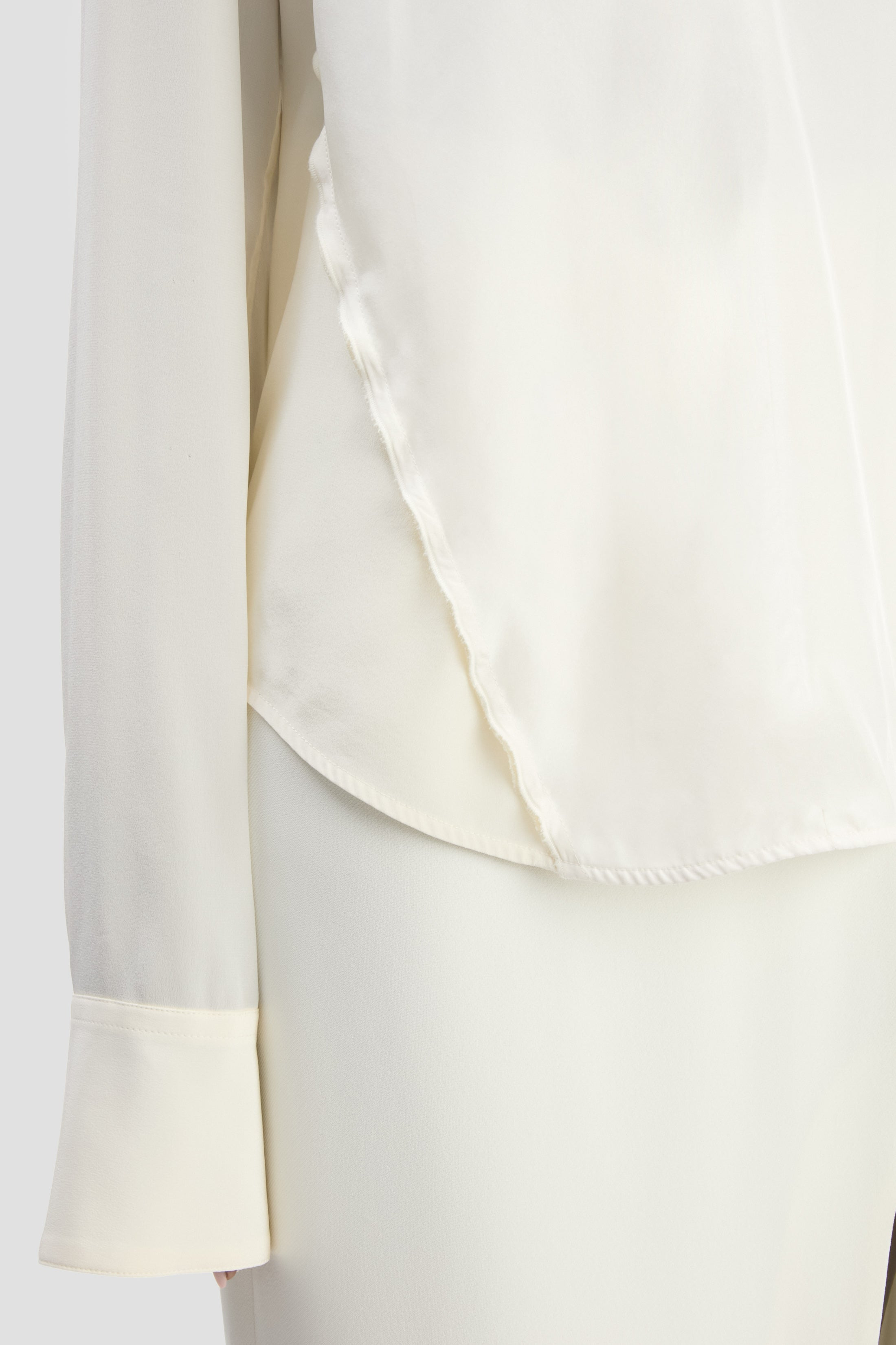 V-Neck Gathered Top In Ivory - 5