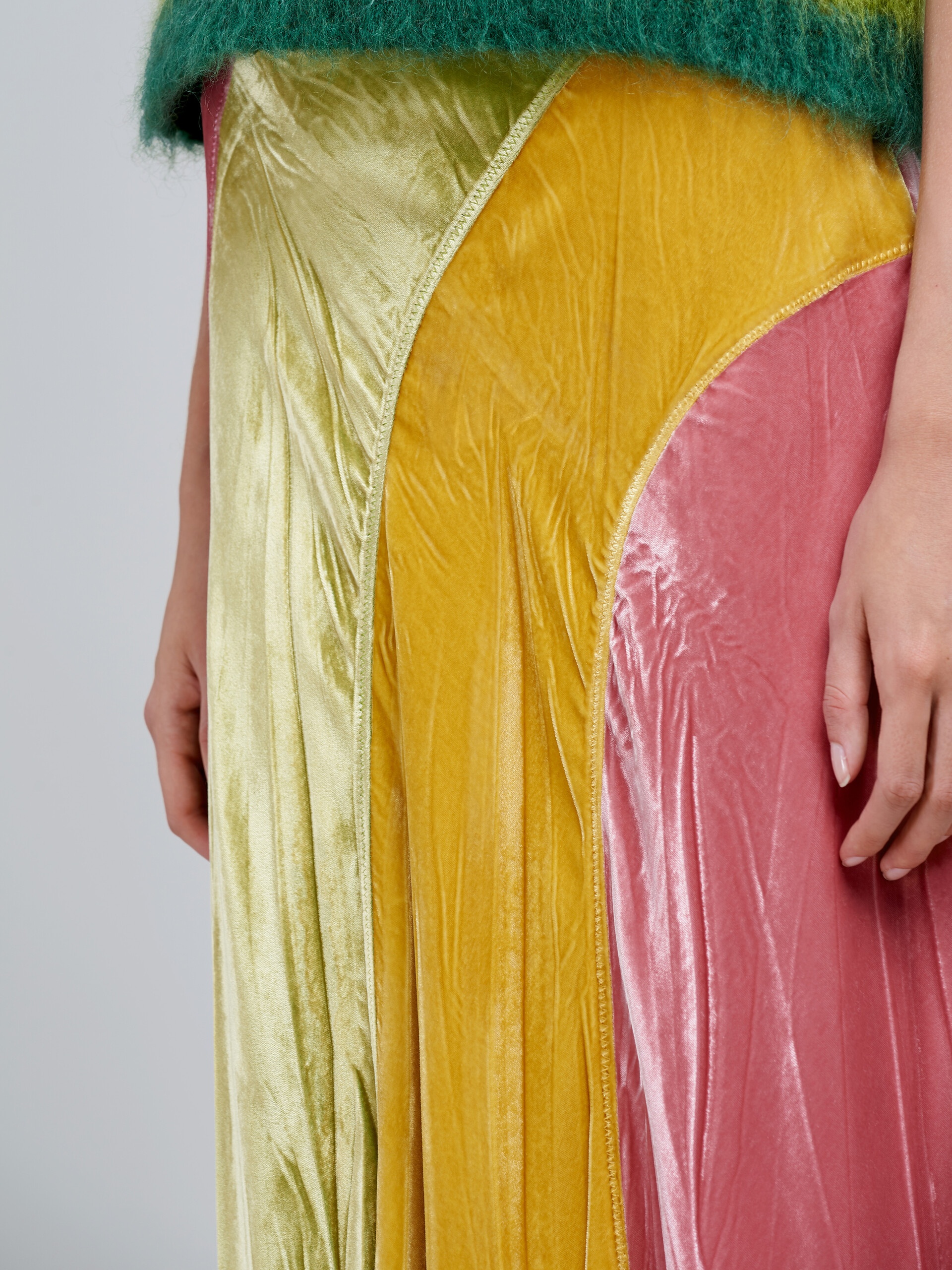 FLUID VELVET SKIRT - 4