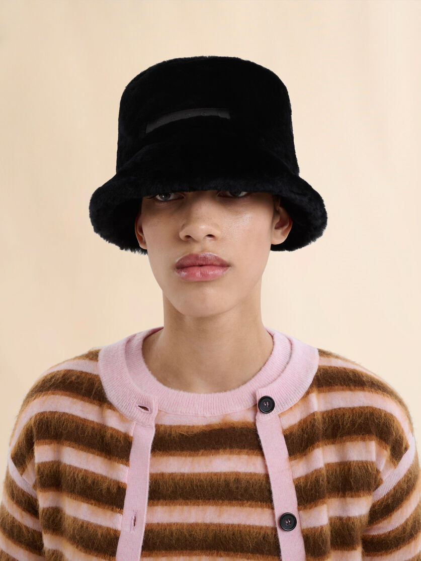 BLACK SHAVED SHEARLING BUCKET HAT - 2
