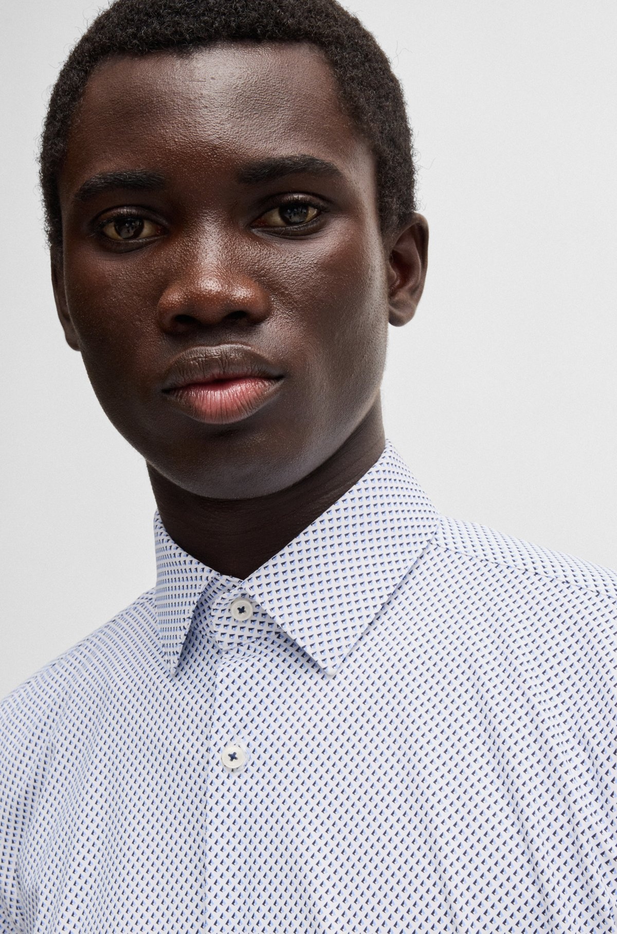 SLIM-FIT SHIRT IN PRINTED PERFORMANCE-STRETCH JERSEY - 3