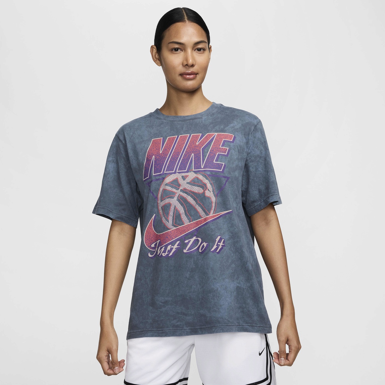 Nike Womens Nike Graphic SS Tee - 1