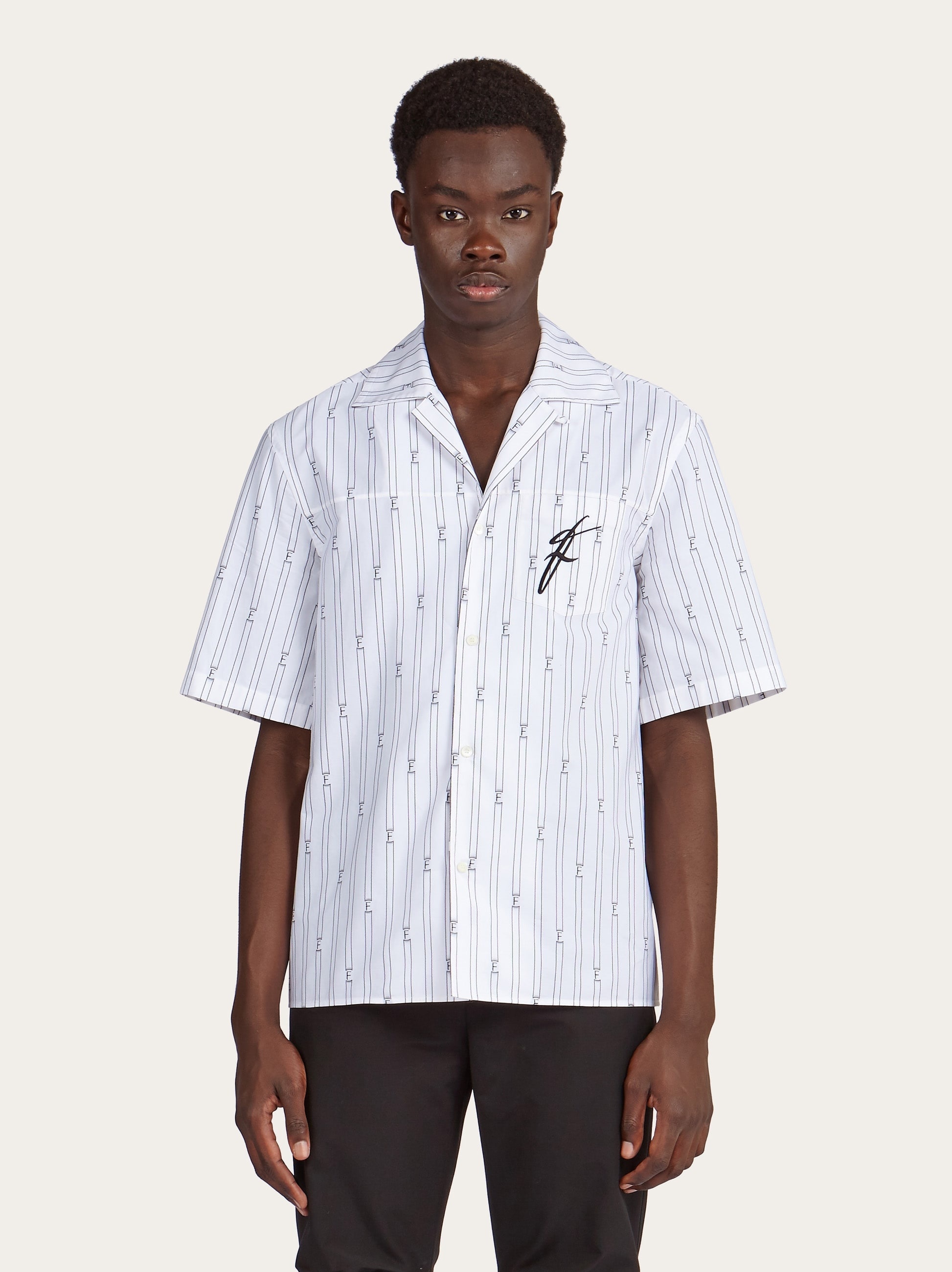 Short sleeved shirt with bowling collar - 2