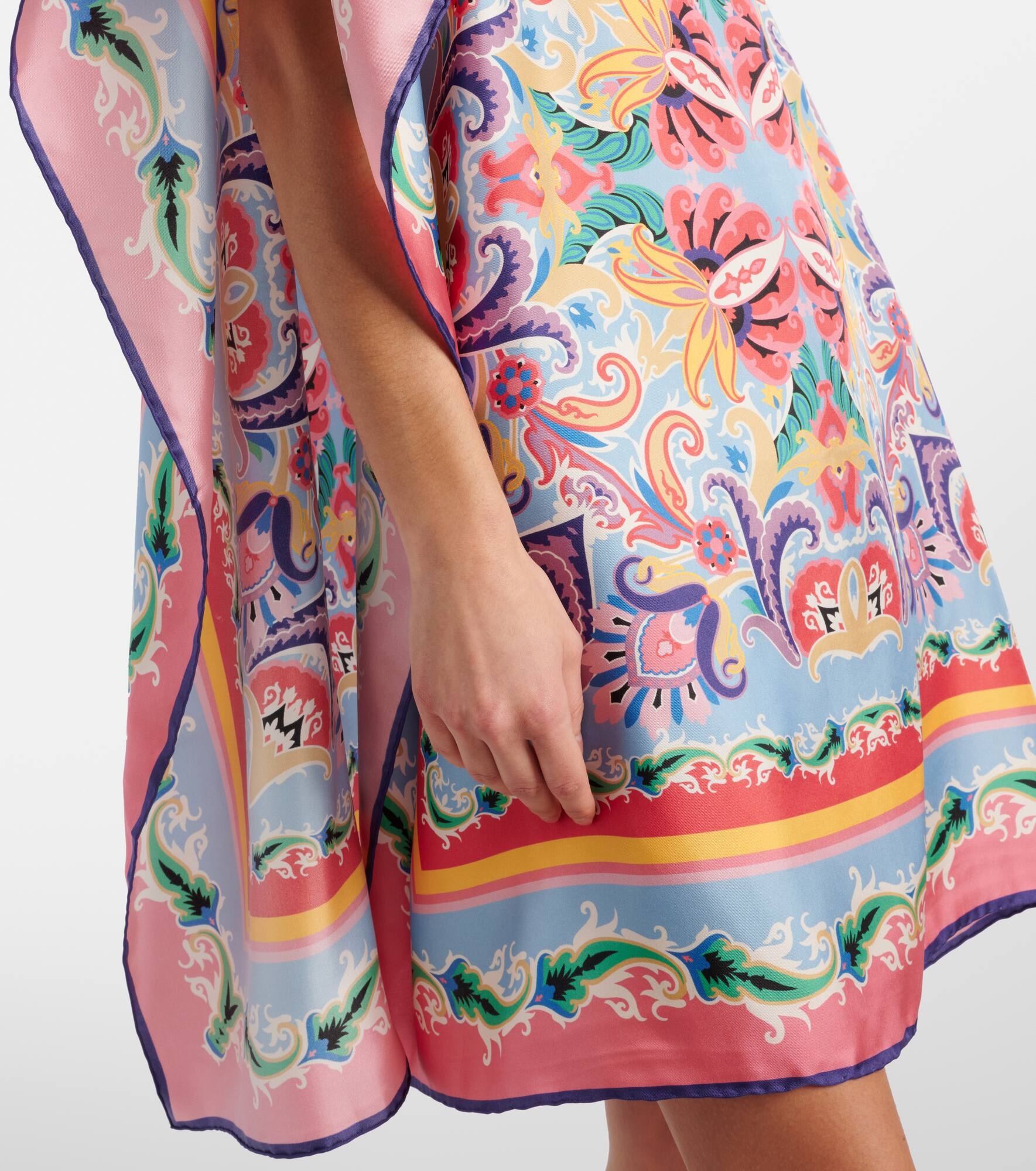 【送料&関税込】Etro Silk Foulard Etro Printed silk foulard top | REVERSIBLE