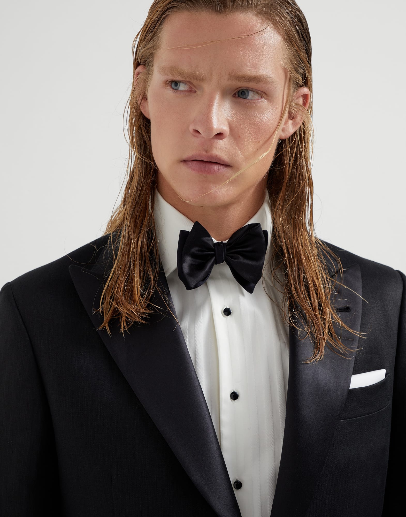 Linen satin tuxedo with peak lapel jacket and trousers with pleat - 3