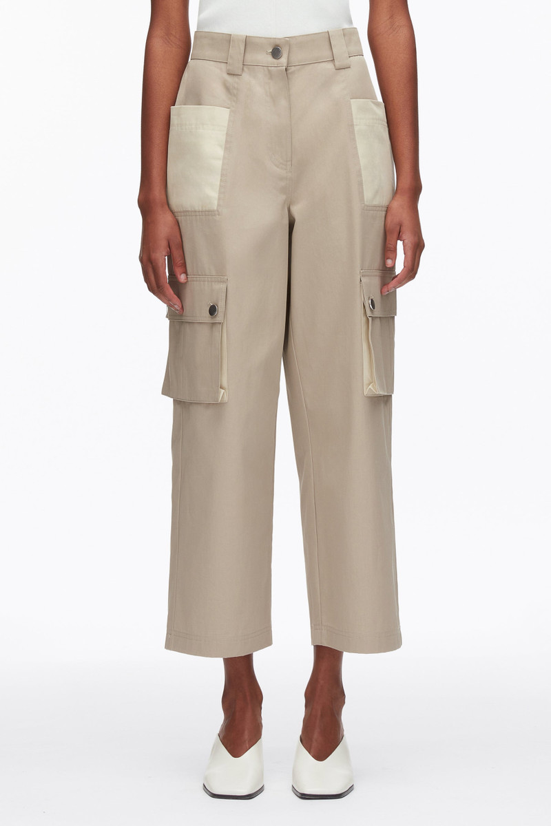 Two-Toned Cropped Cargo Pants 4
