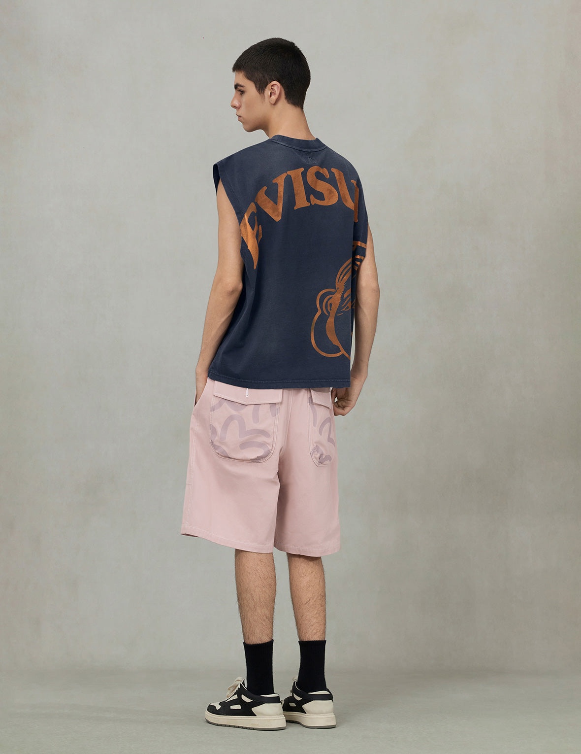 Allover Seagull Print Pocket Oversized Shorts - 4