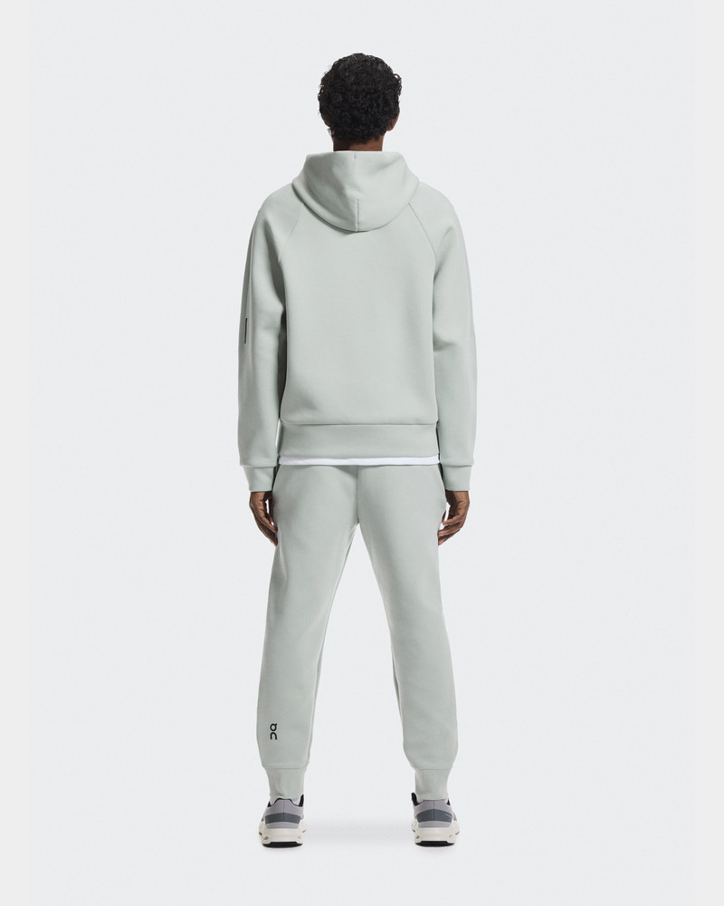 On Focus Tech Sweatpants outlook