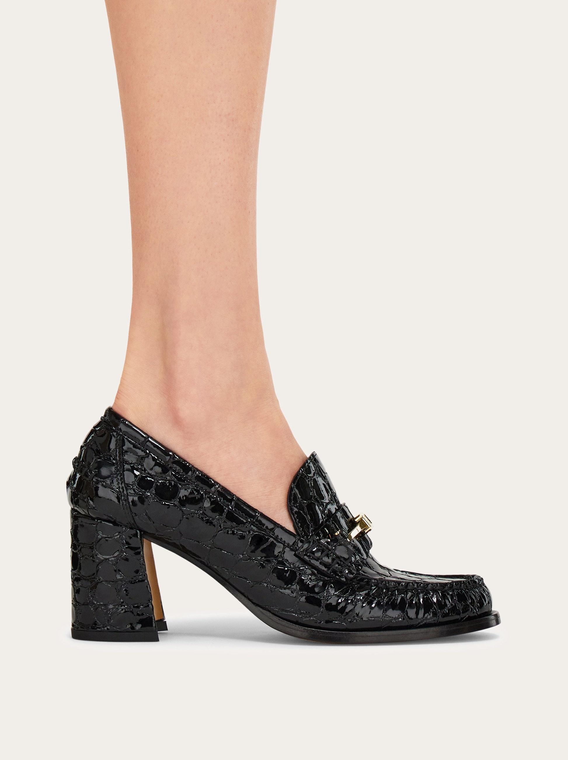 F buckle heeled loafer - 3
