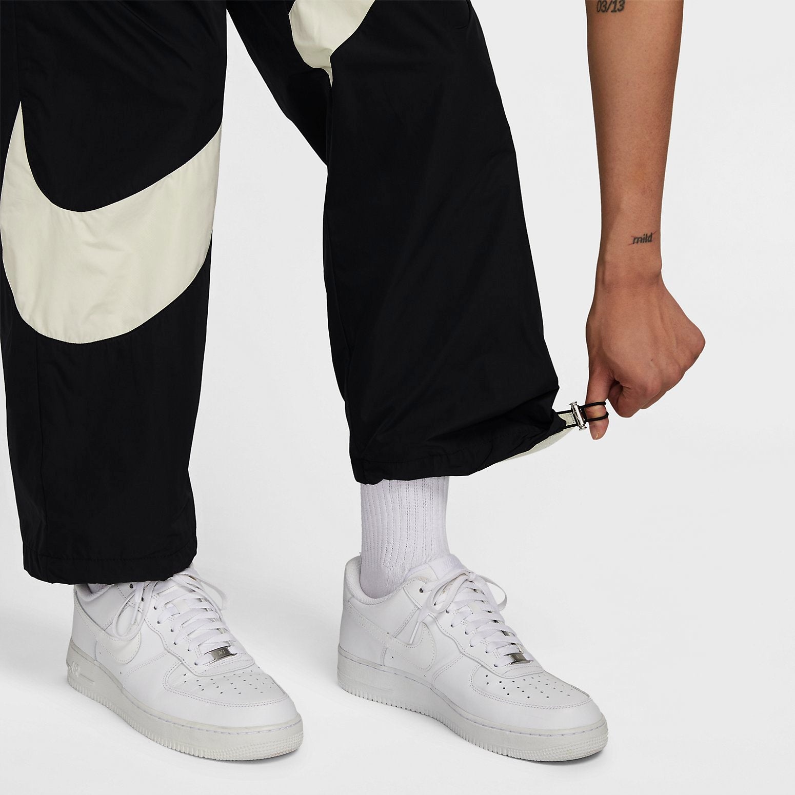 Nike Swoosh Woven Pants 'Black' FB7881-010 - 2