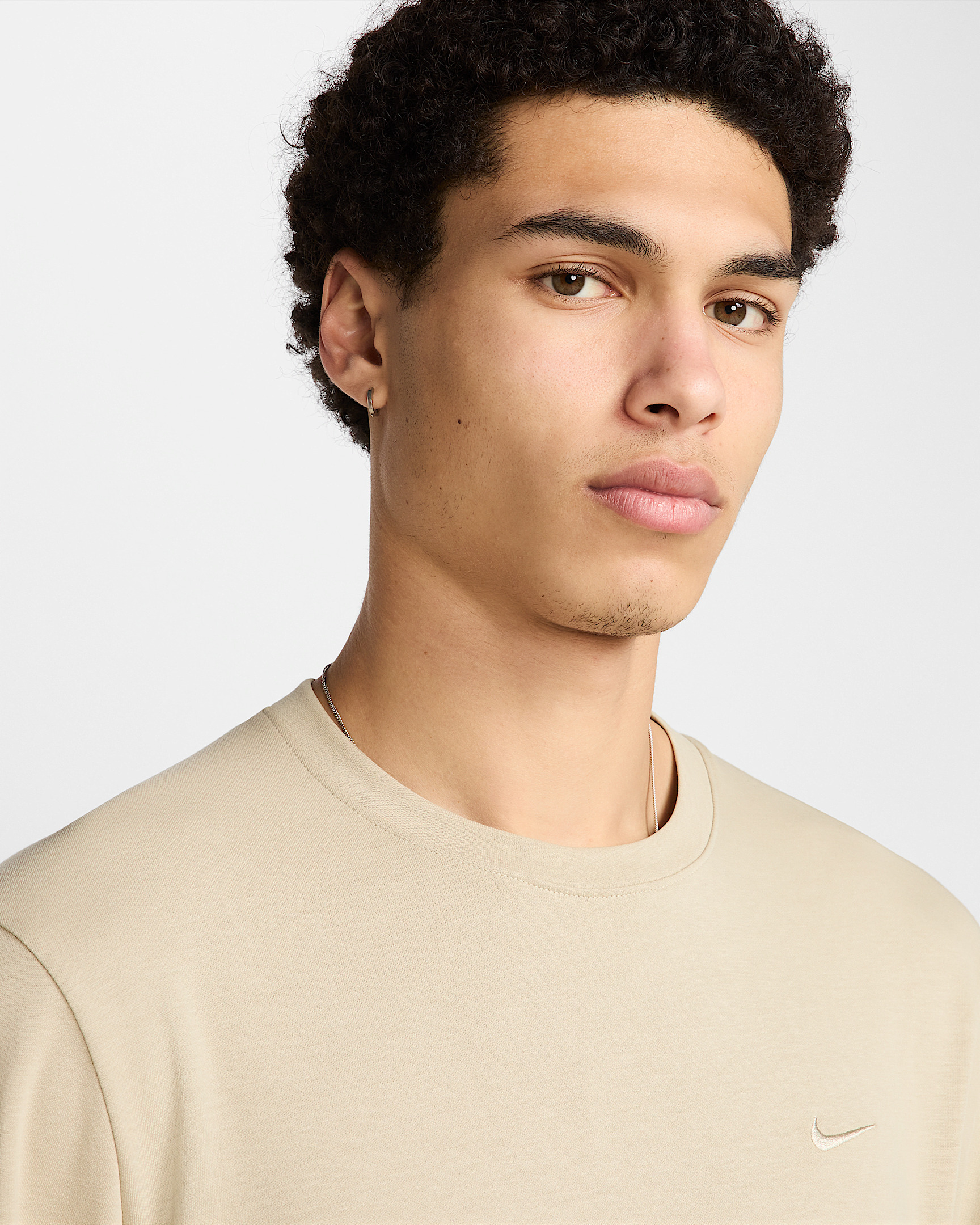 Nike Primary Men's Dri-FIT Long-Sleeve Versatile Top - 3