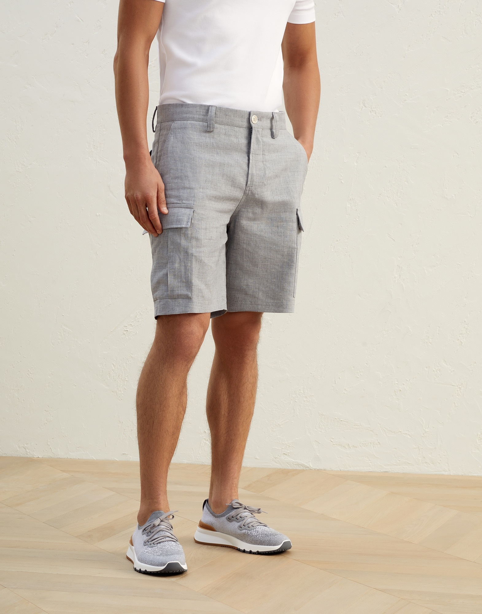 Linen and wool fresco basic fit Bermuda shorts with cargo pockets - 1