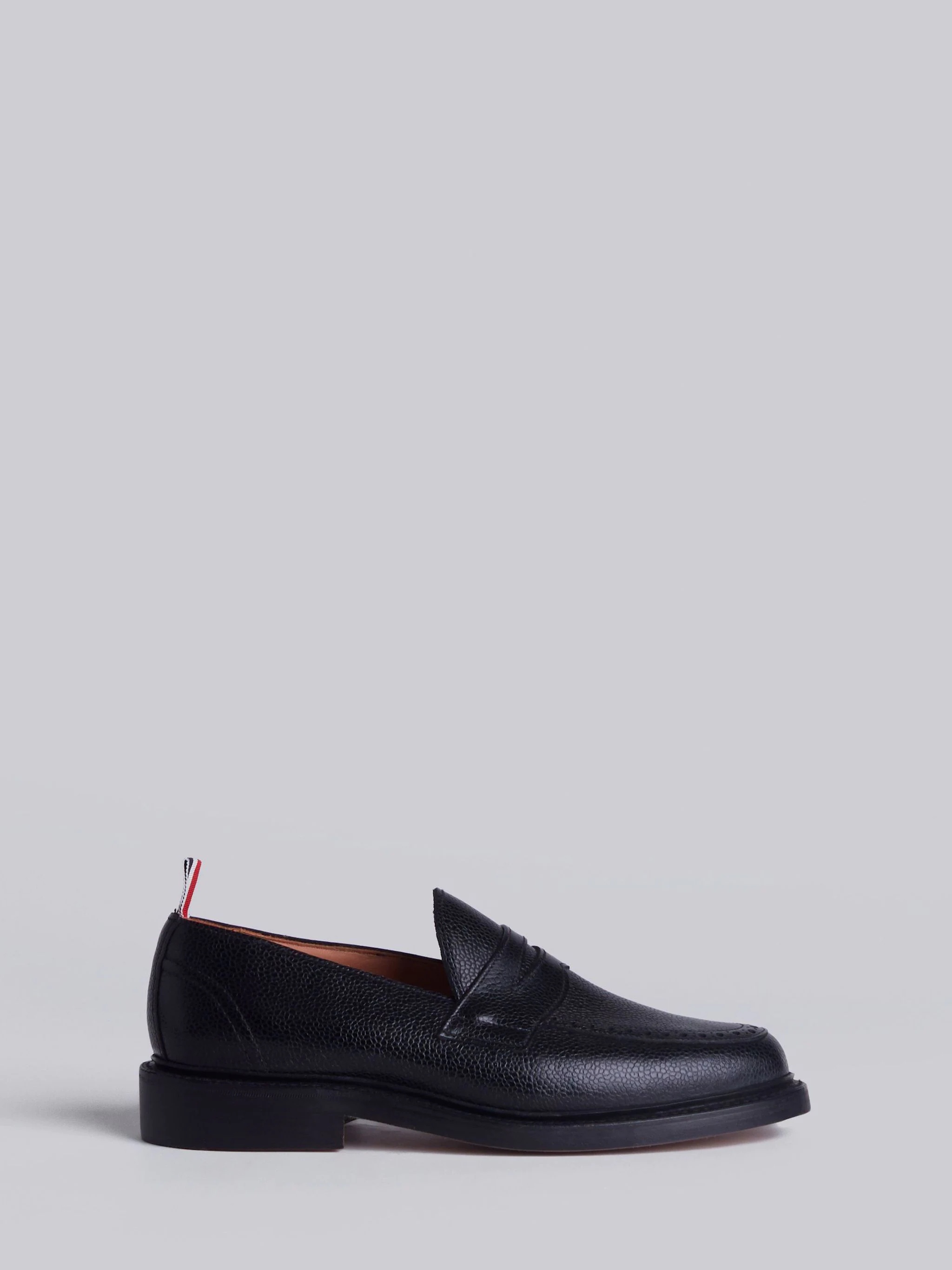 Penny Loafer With Leather Sole In Black Pebble Grain - 1