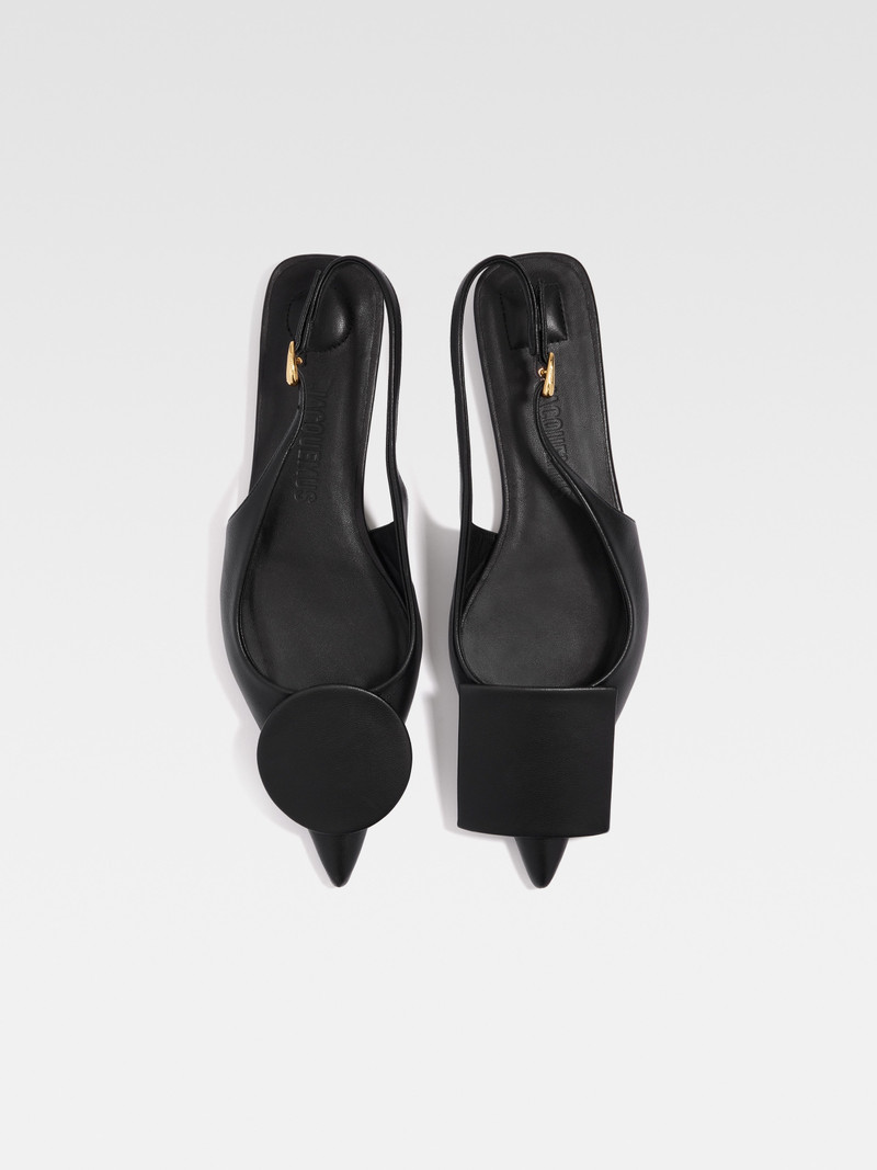 JACQUEMUS The flat Duelo slingbacks outlook