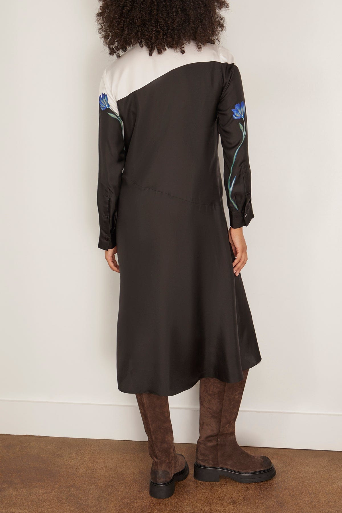 Seductive Bloom Dress in Autumn Garden - 4