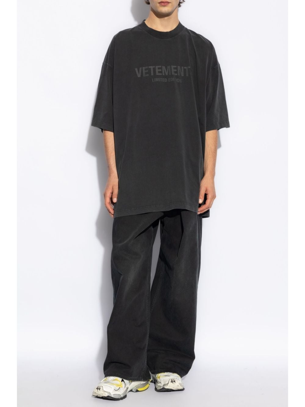 logo-print T-shirt - 2