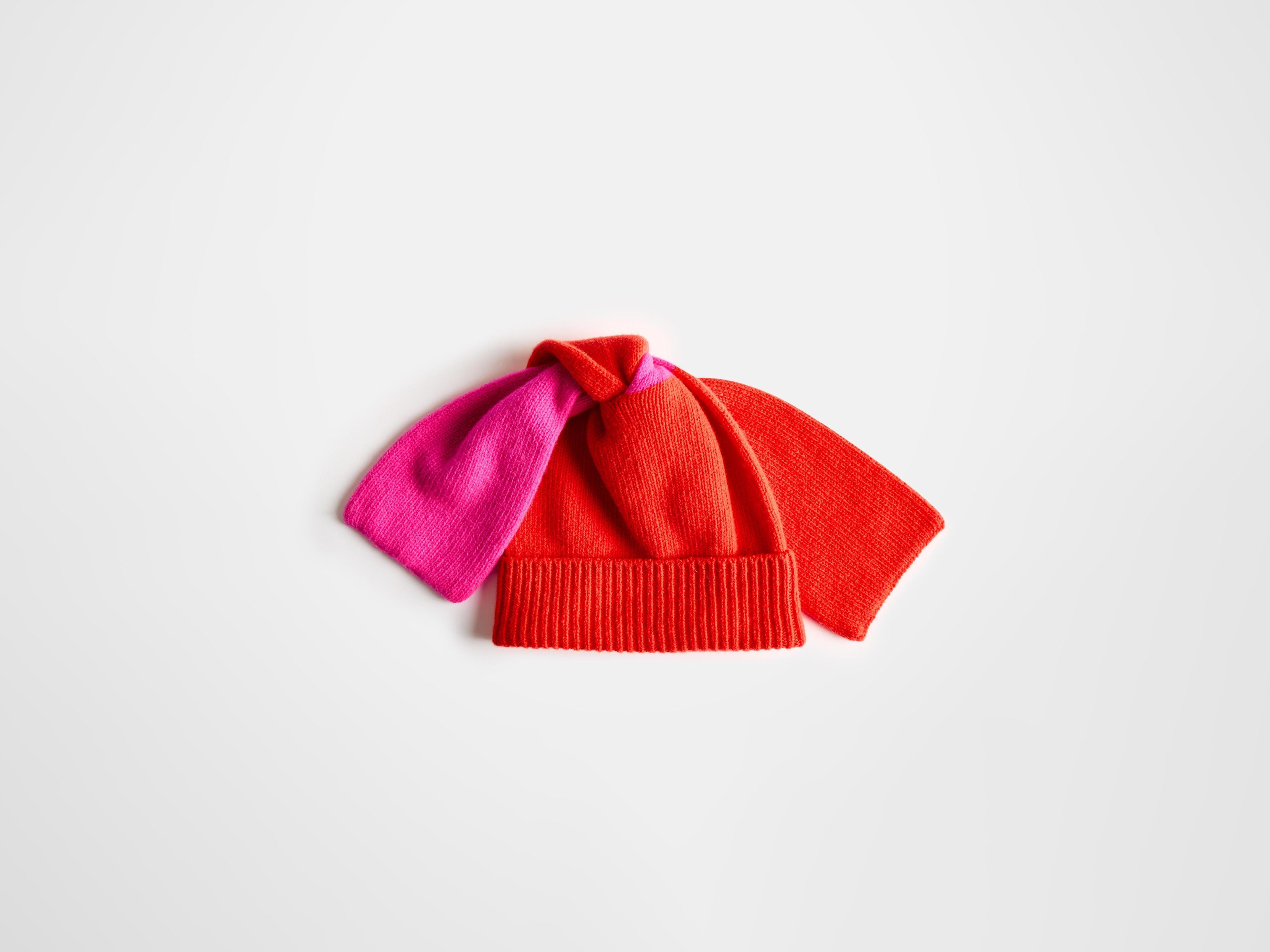 KNOTTED BEANIE HAT IN NEON ORANGE - 3