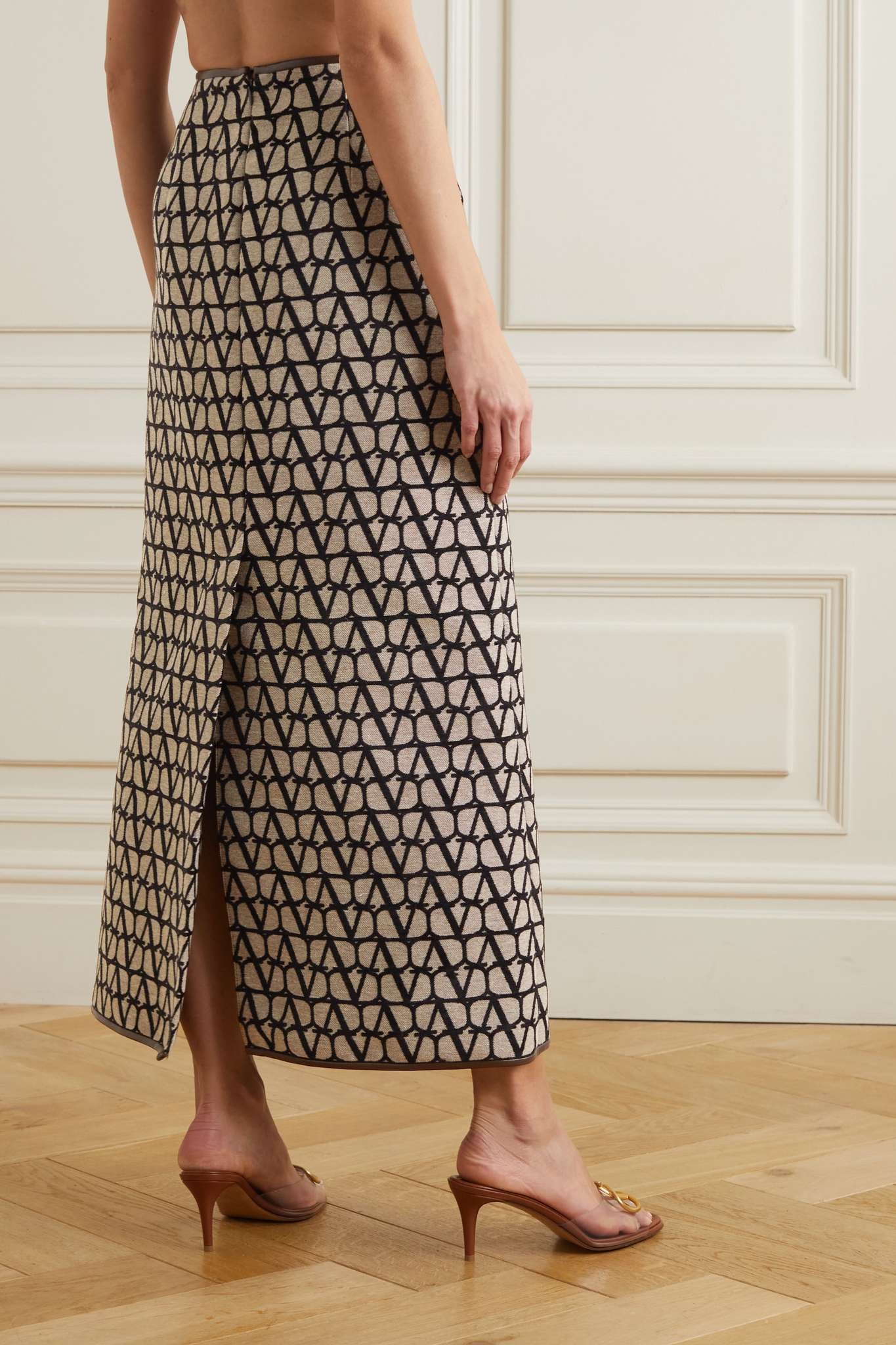 Leather-trimmed canvas-jacquard maxi skirt - 3