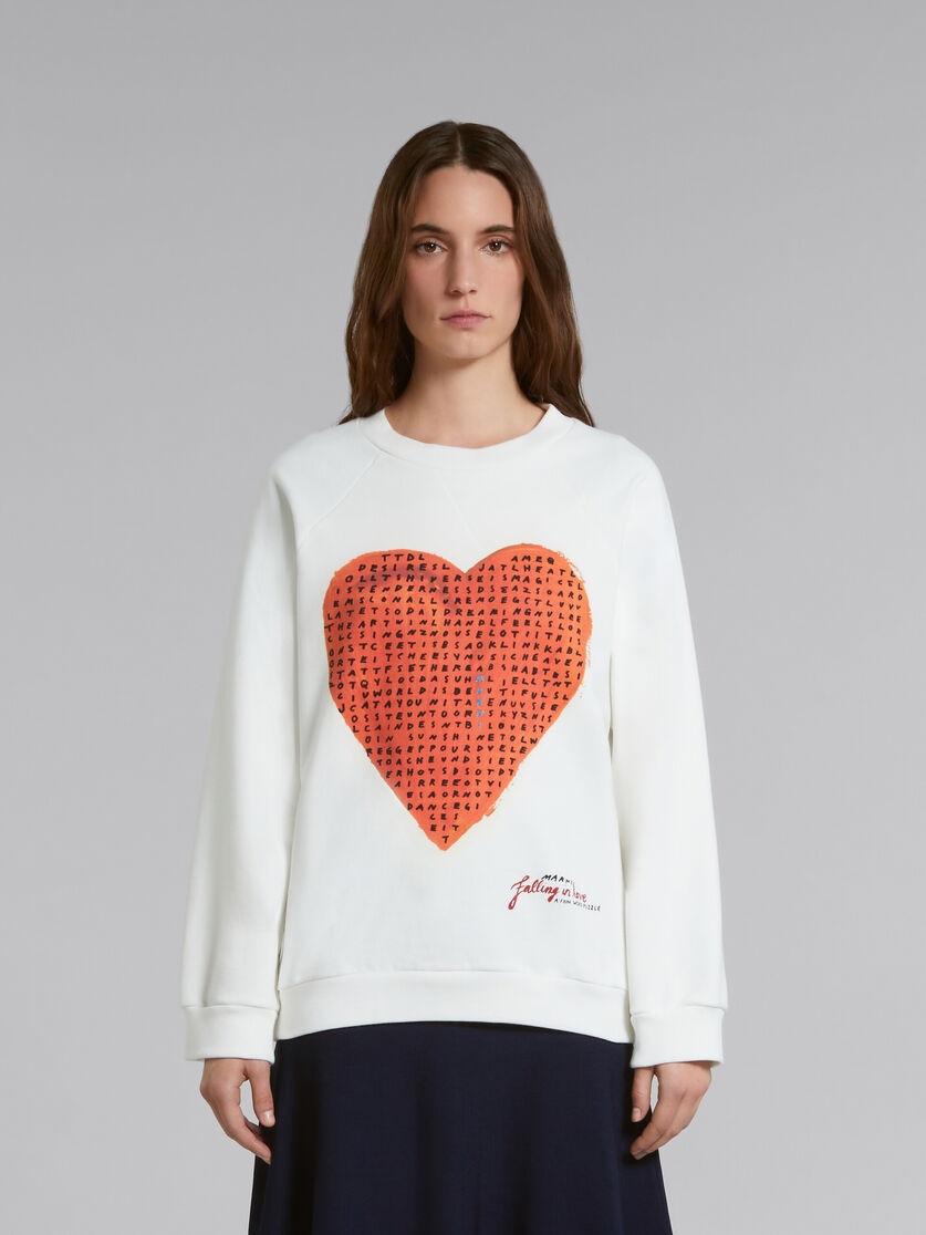 WHITE SWEATSHIRT WITH WORDSEARCH HEART PRINT - 2