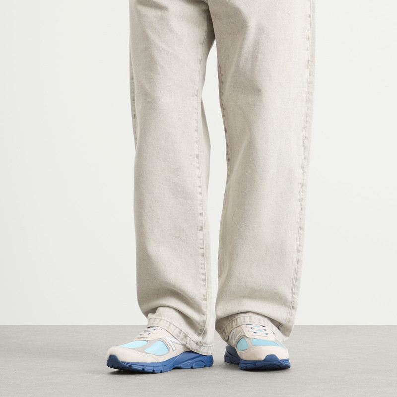 New Balance New Balance 990v4 Sneaker outlook