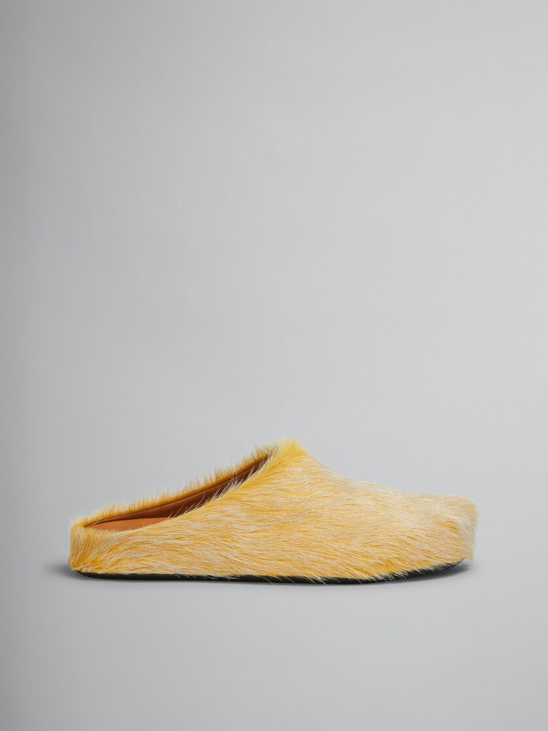 YELLOW LONG HAIR CALFSKIN FUSSBETT SABOT 1