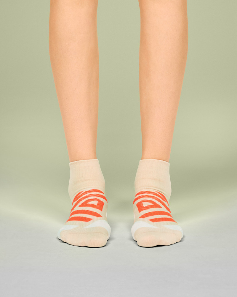 Performance Mid Sock 1