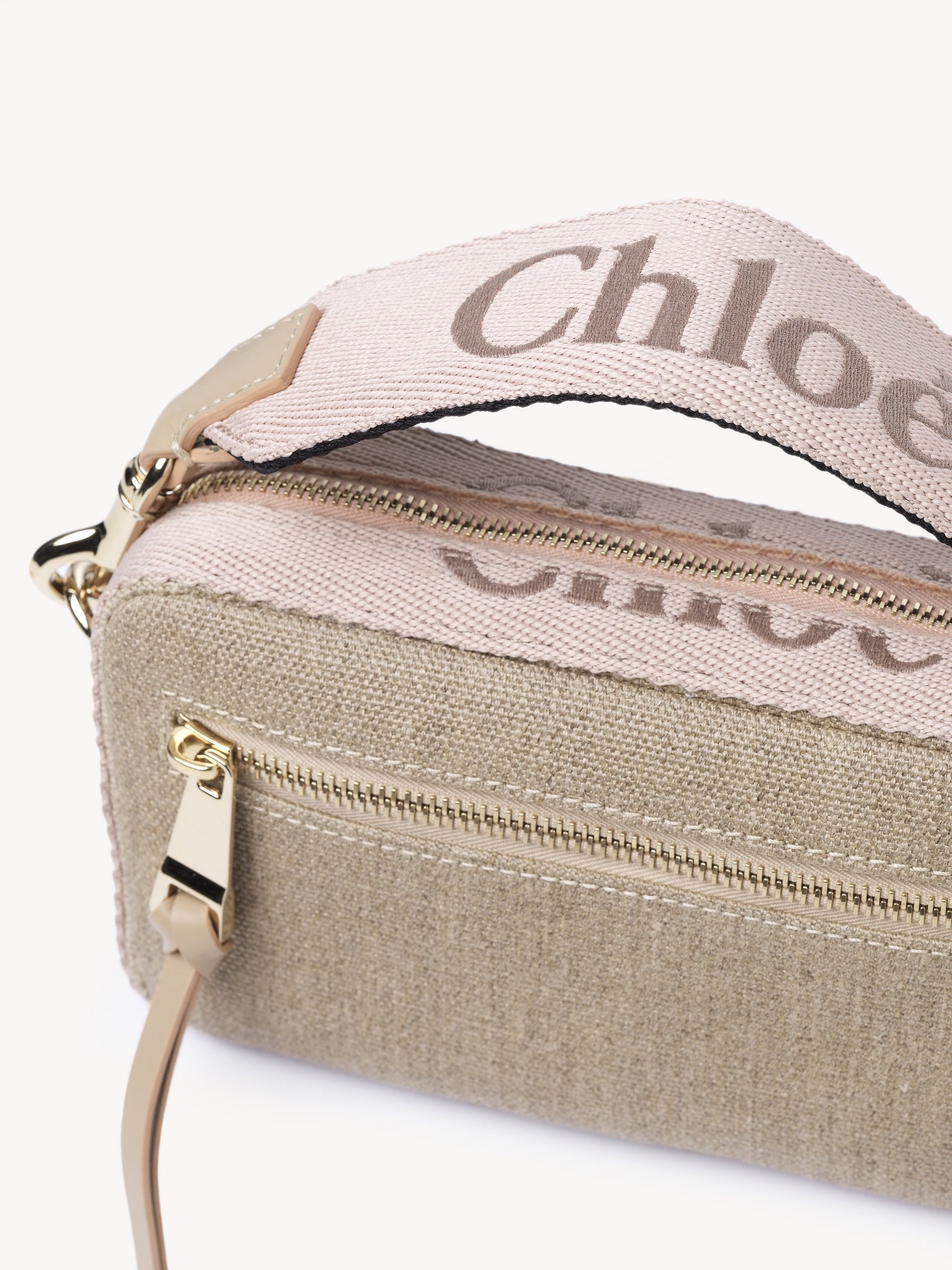 Chloé Logo Woody Belt Bag in White