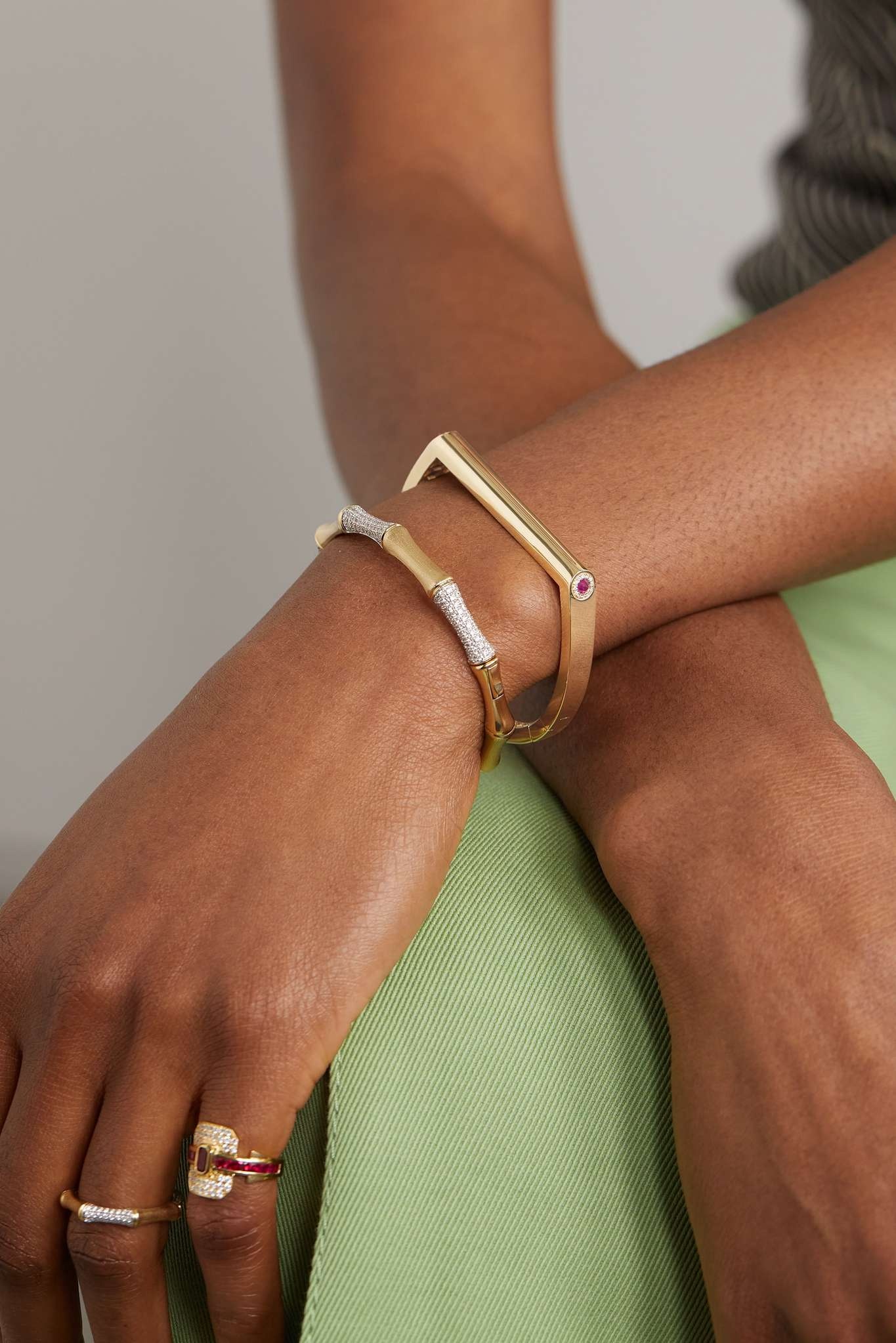 Grace 14-karat gold, sapphire and diamond bangle - 5