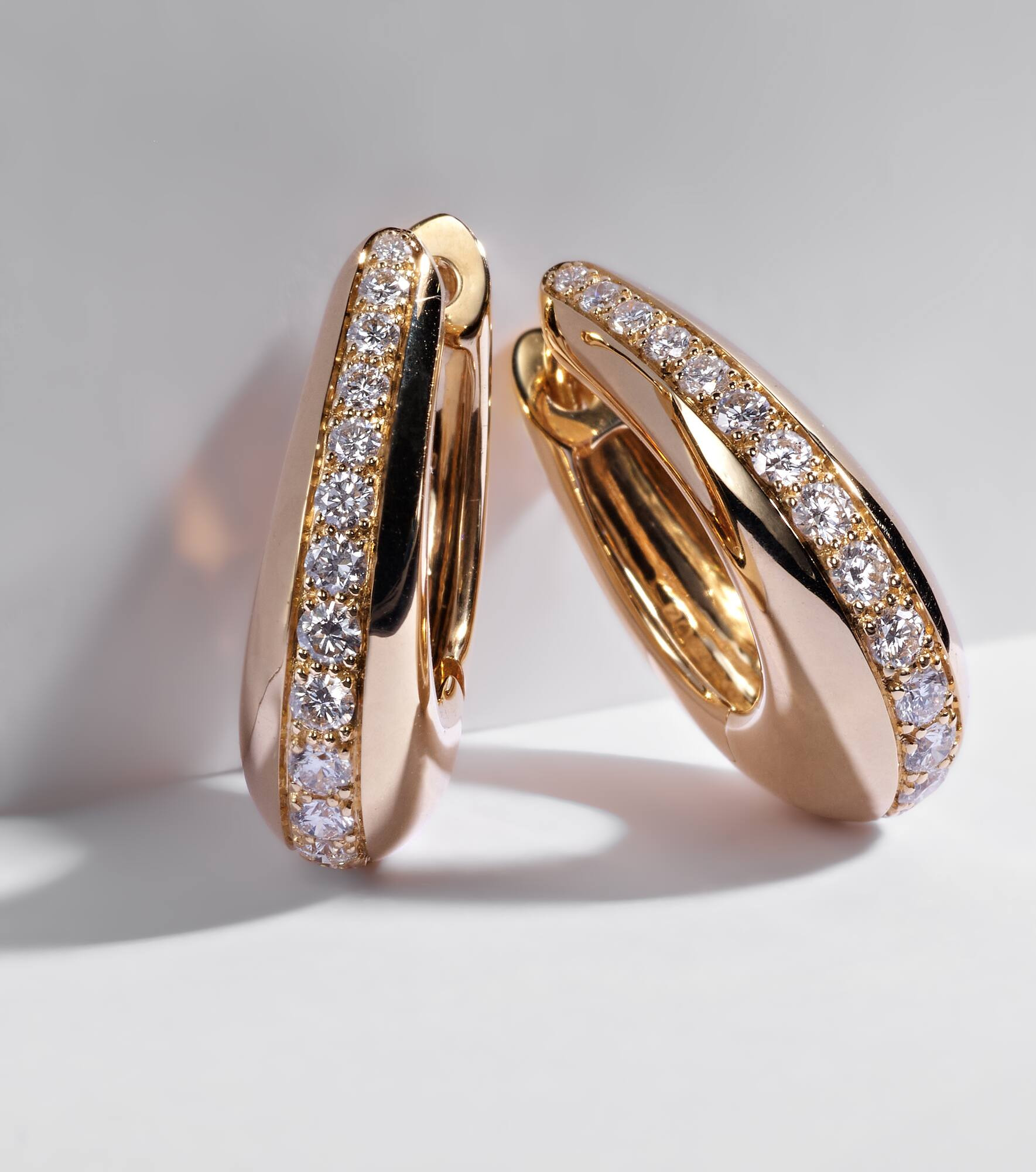 Chakra Icon 18kt gold earrings with diamonds - 5