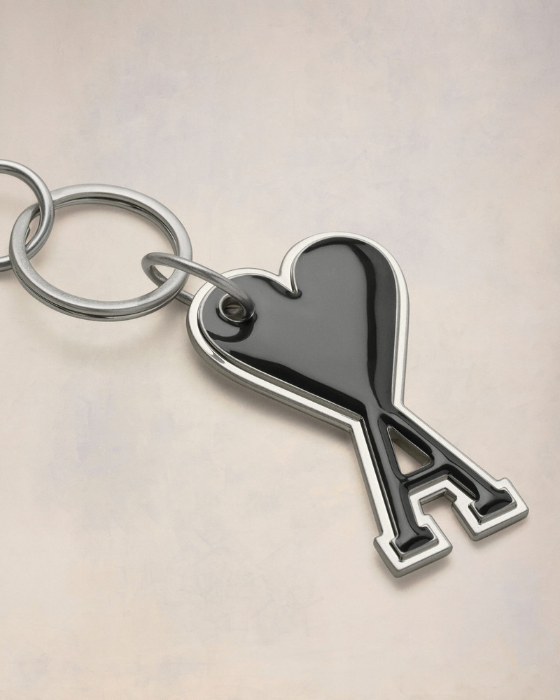 AMI Paris AMI DE COEUR KEYRING outlook