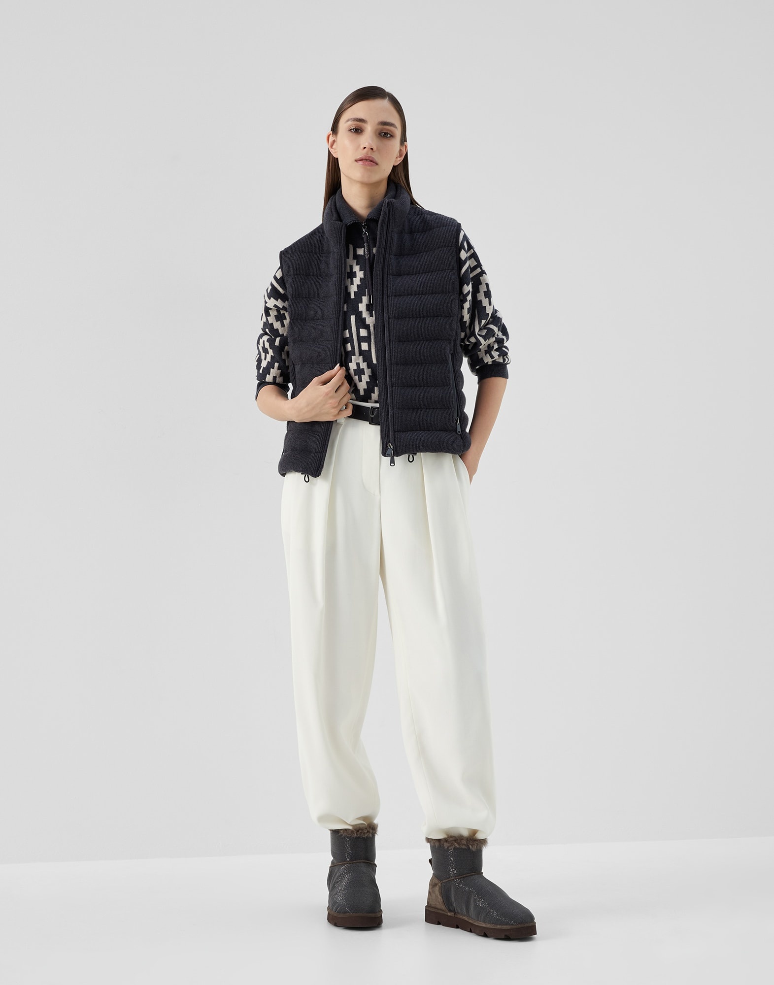 Viscose and virgin wool gabardine relaxed slouchy trousers with monili - 4