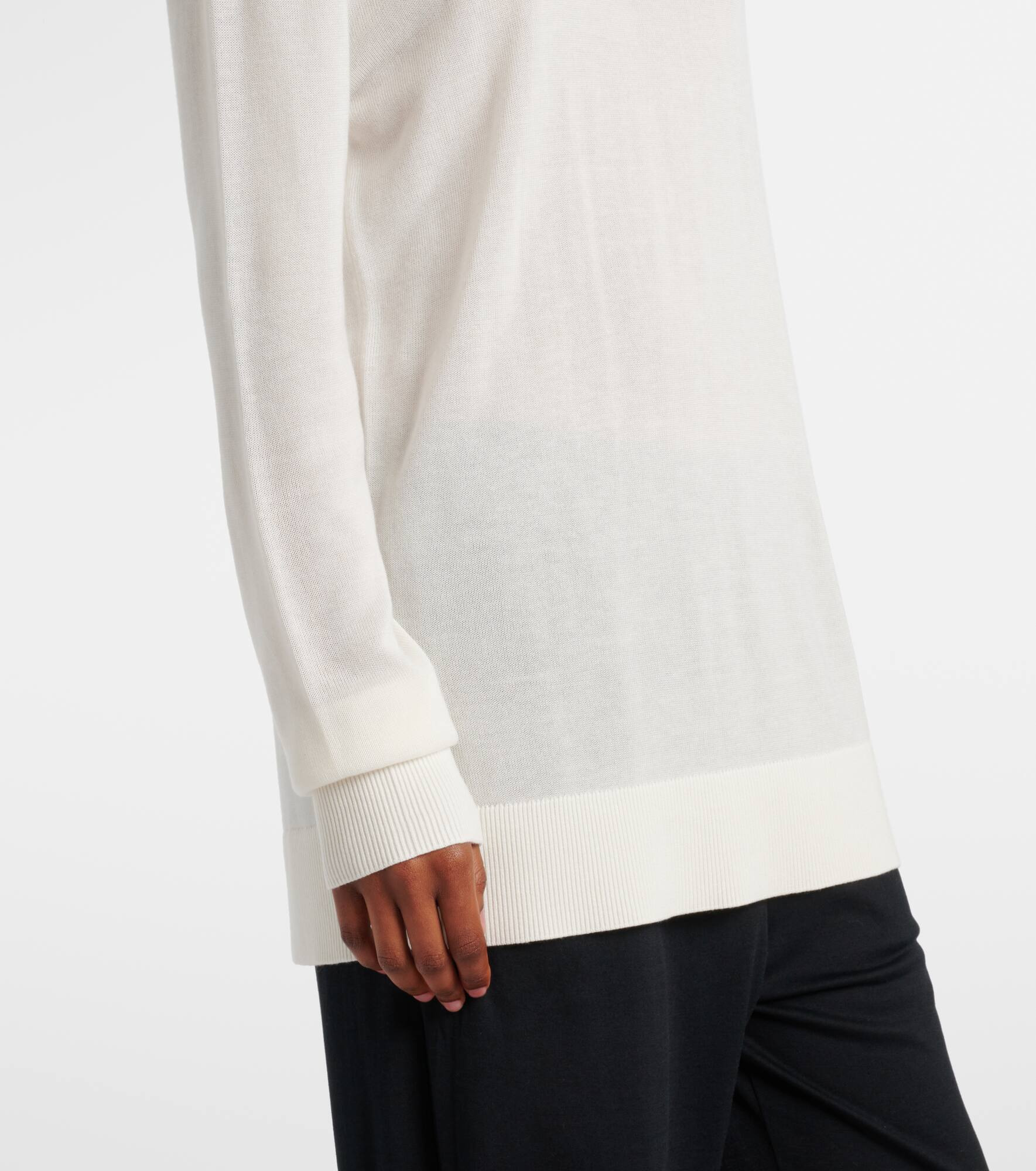 Oversized sweater - 5
