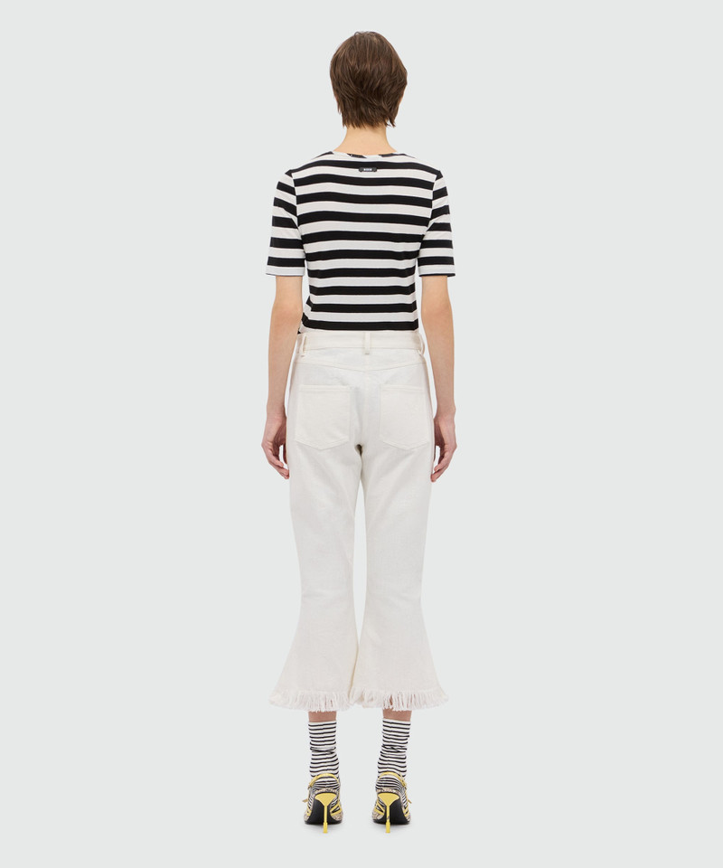 White frayed raw cotton flare Capri trousers. 3