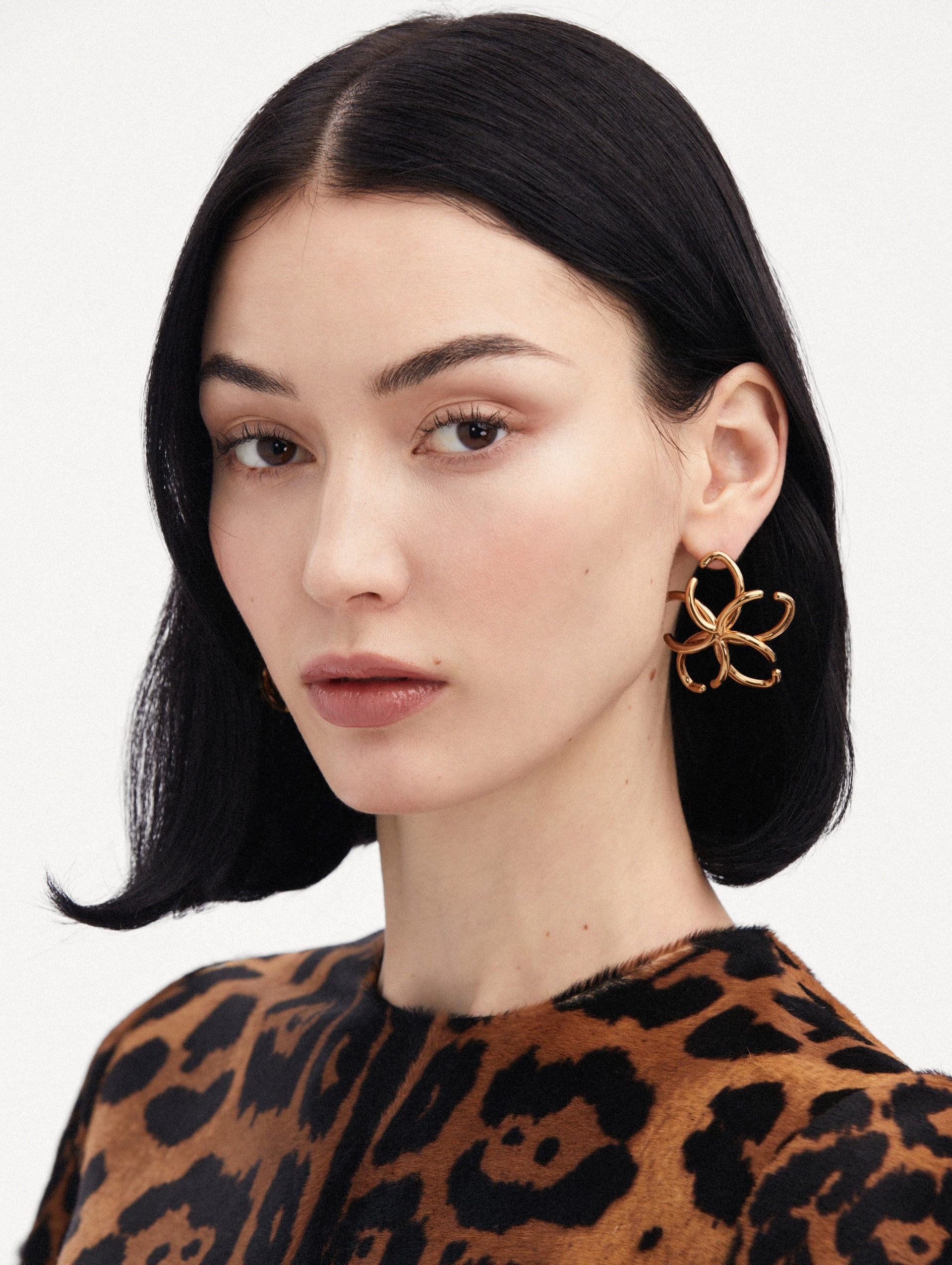 LARGE O FLOWER EARRINGS - 2