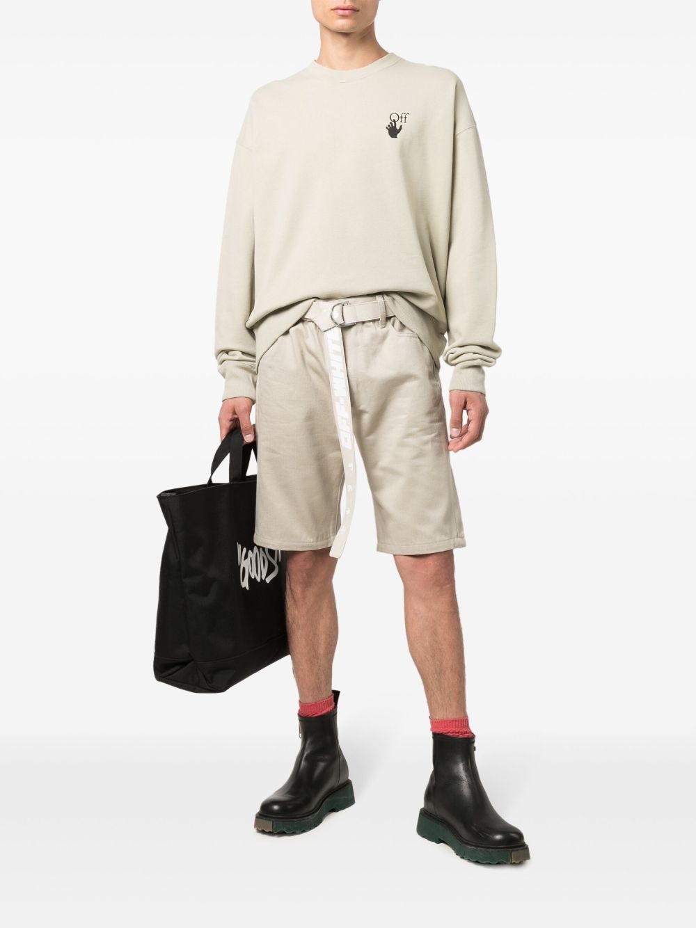 belted Bermuda shorts - 2
