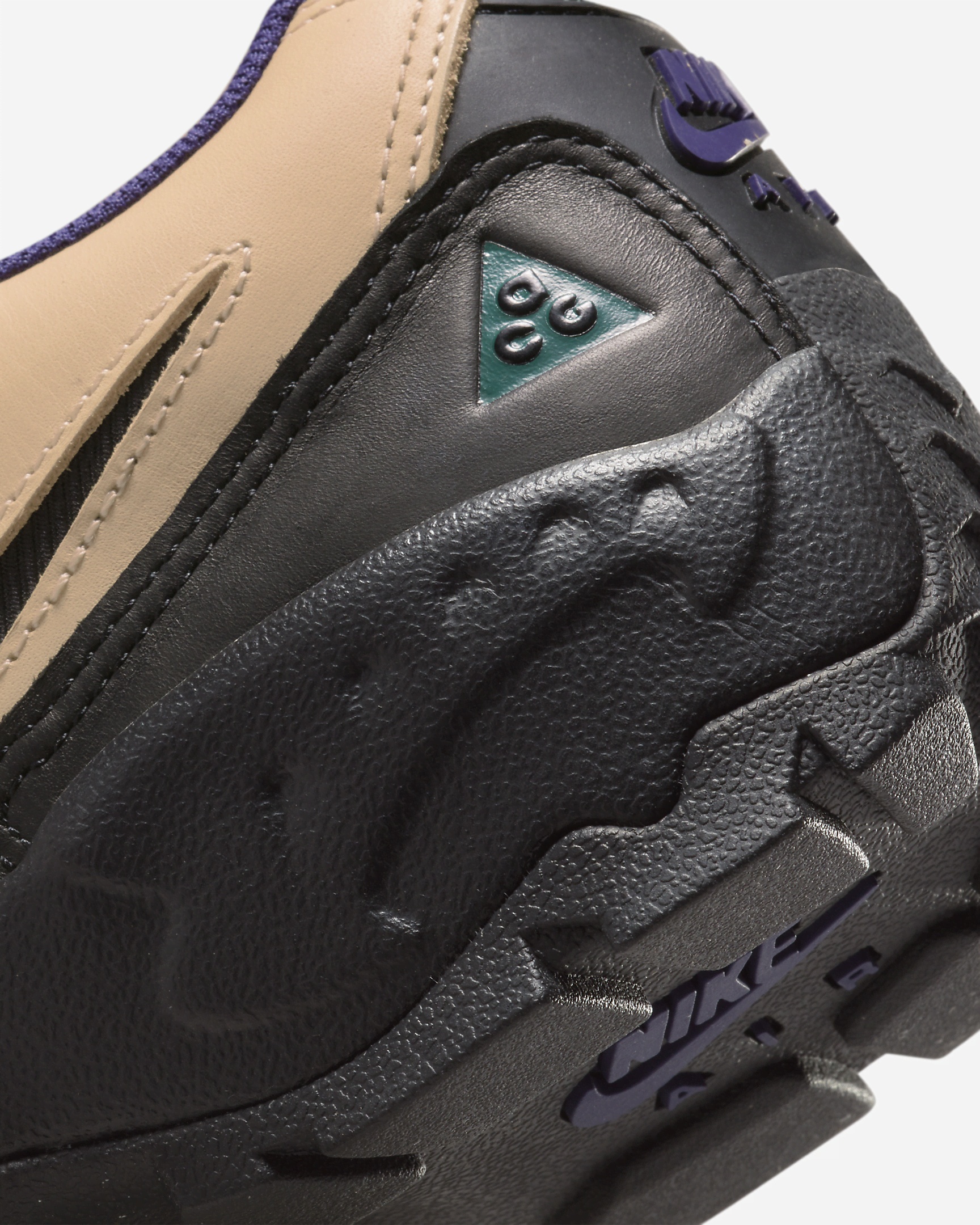 Men's Nike ACG Air Mada Shoes - 8