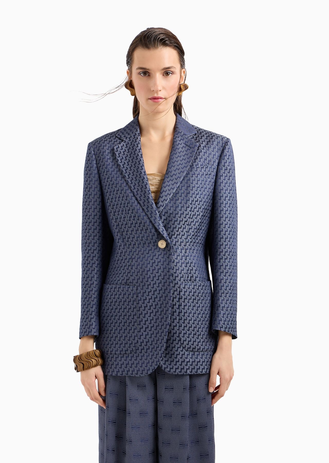 Single-breasted jacket made from viscose jacquard - 2