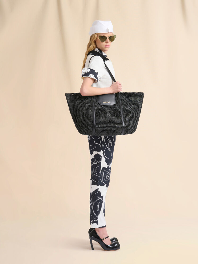 MEDIUM BLACK RAFFIA-EFFECT TRUNKAROO BEACH BAG - 2