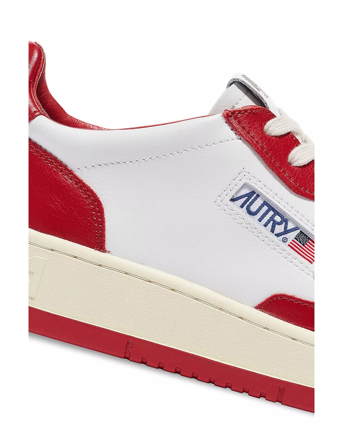 Women's Medalist Low Top Sneakers - 6