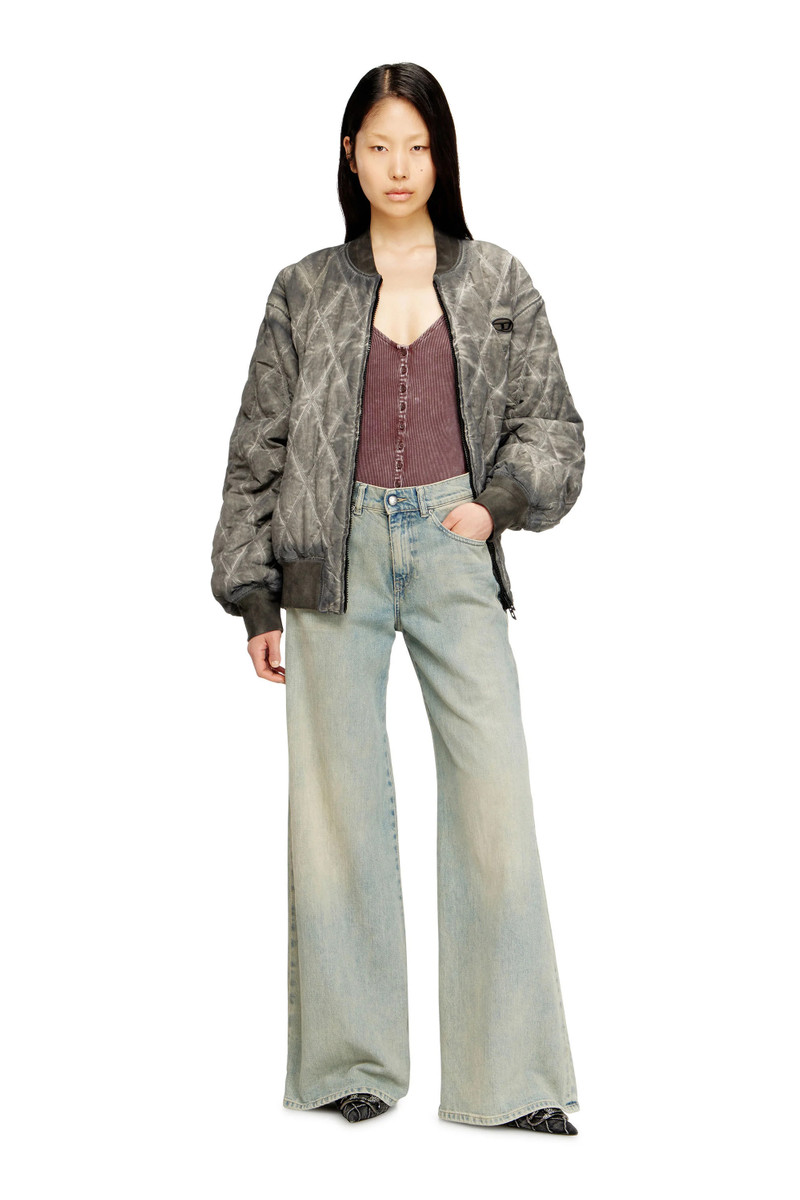 Diesel FLARE JEANS 1978 D-AKEMI 09N33 outlook