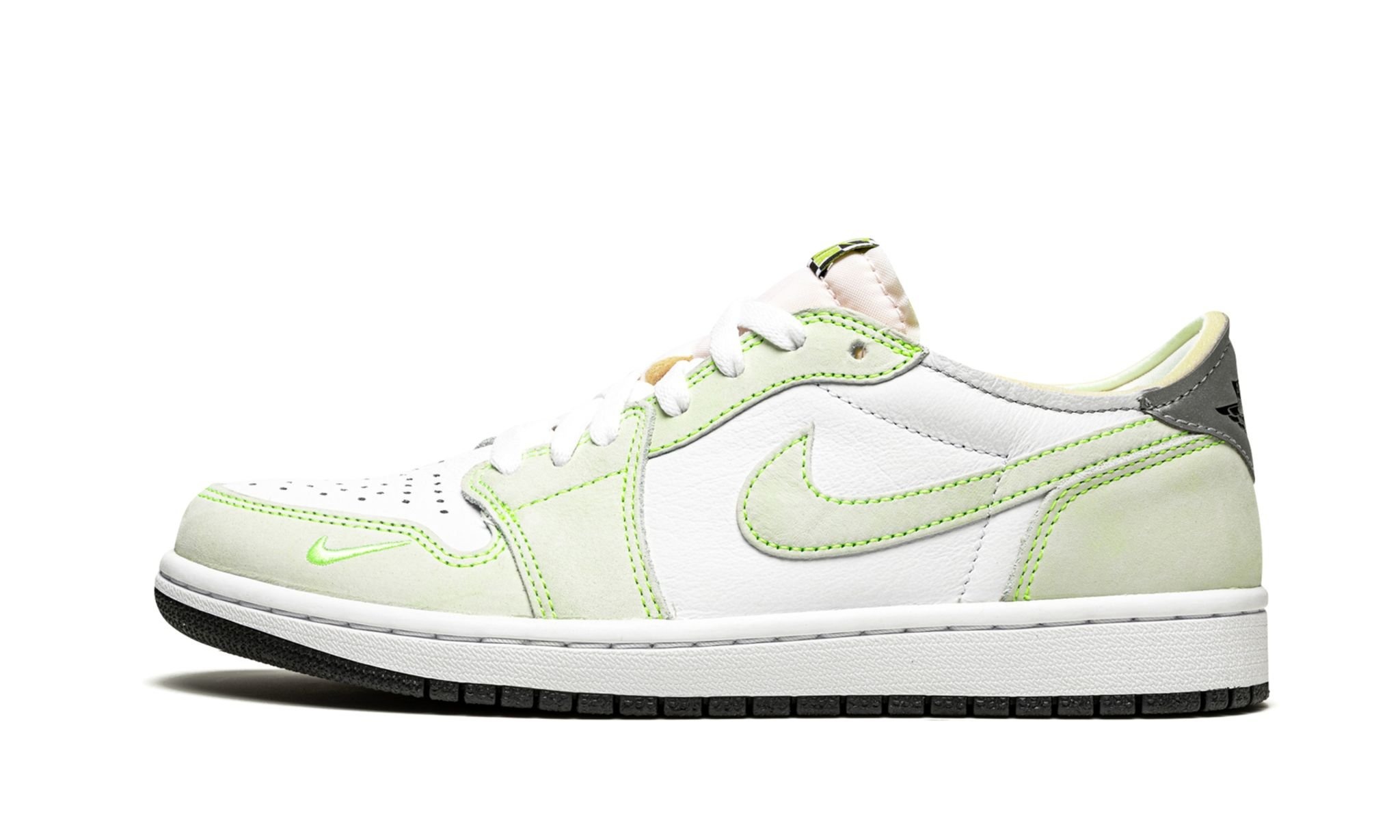 Air Jordan 1 Low OG "Ghost Green" - 1