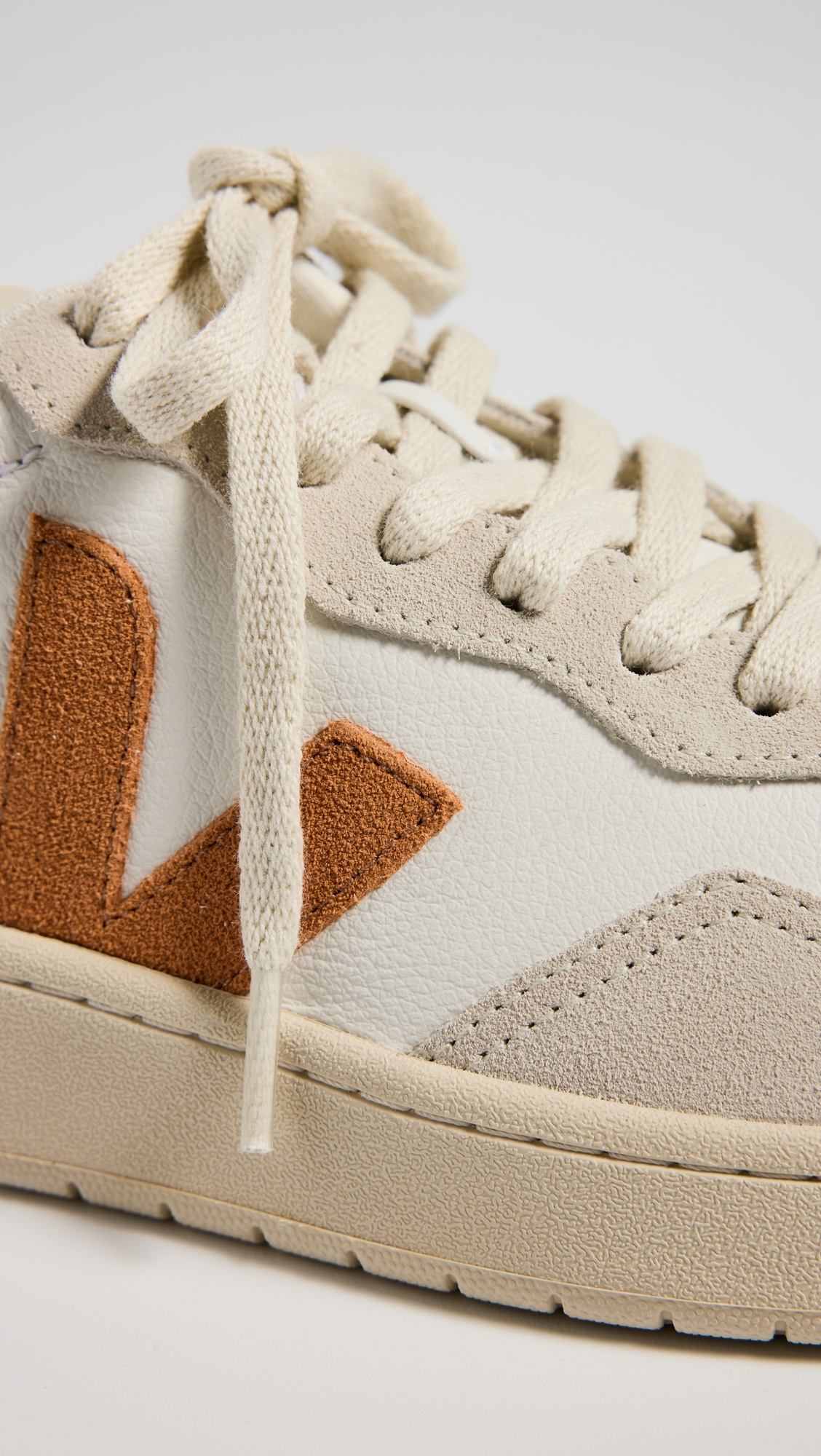 V-90 Sneakers - 5