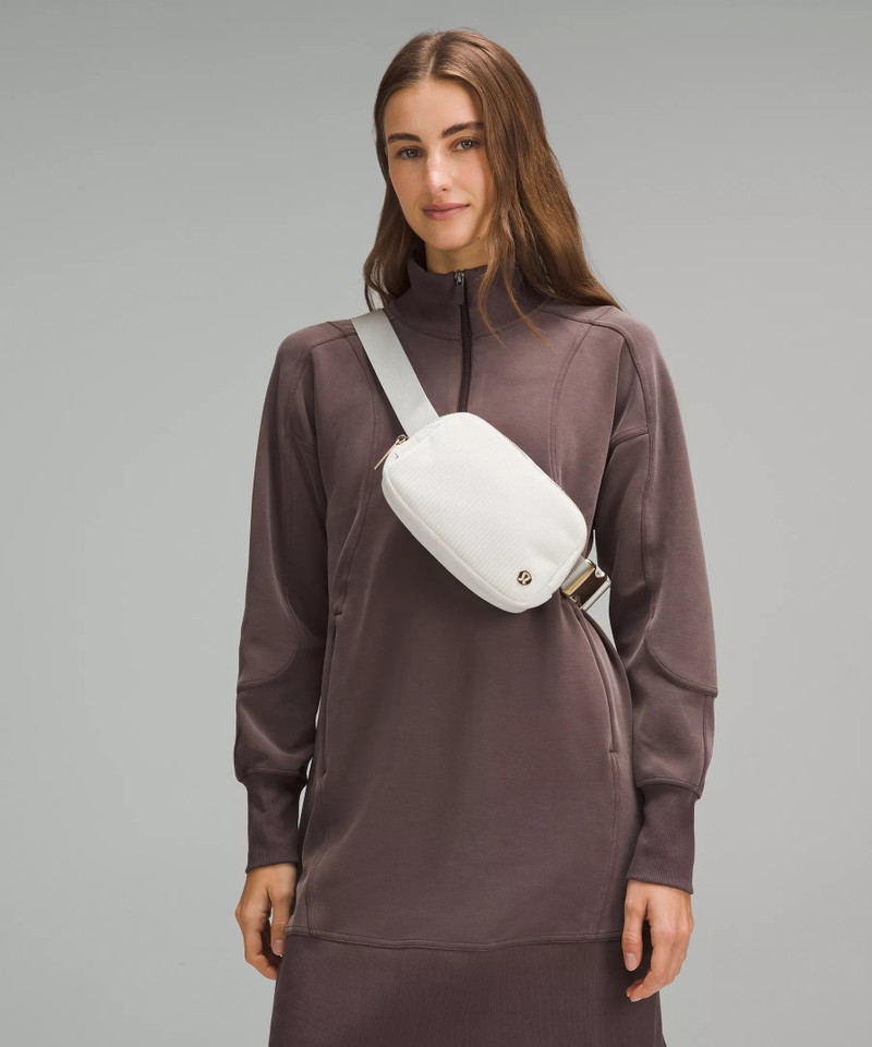 lululemon Everywhere Belt Bag 1L *Corduroy outlook